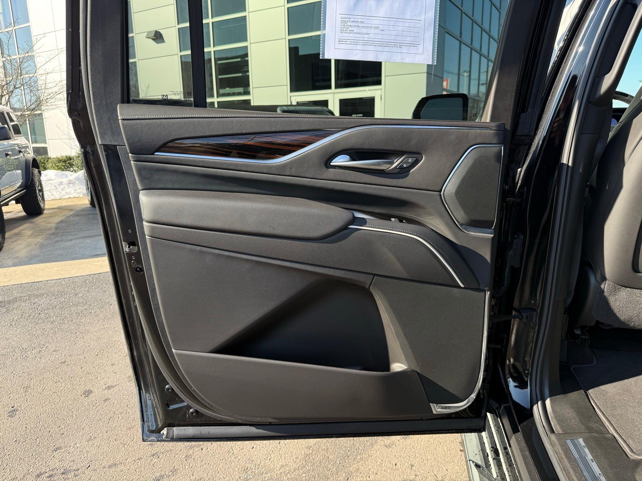 Cadillac Escalade ESV  2024