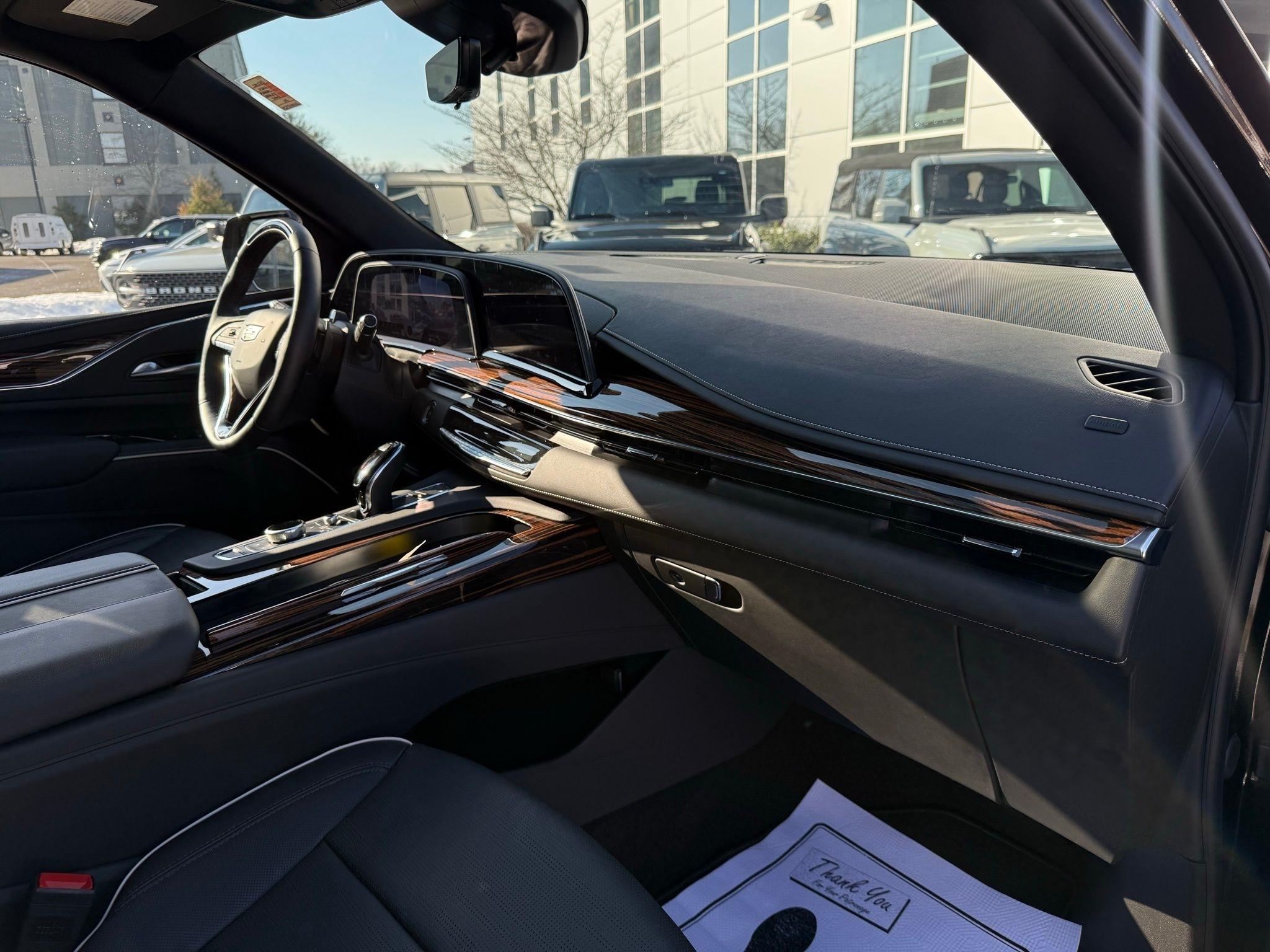 Cadillac Escalade ESV  2024