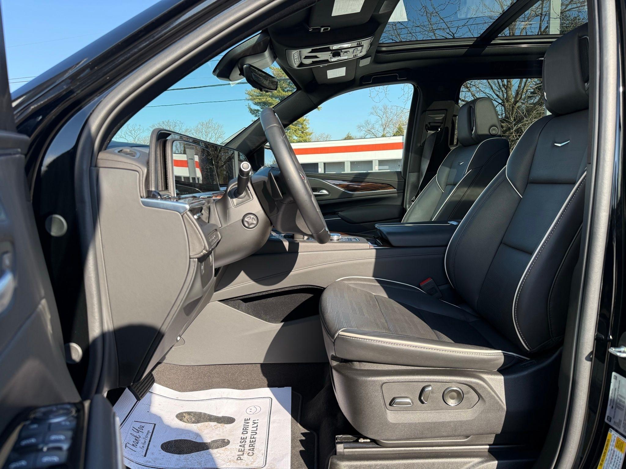 Cadillac Escalade ESV  2024