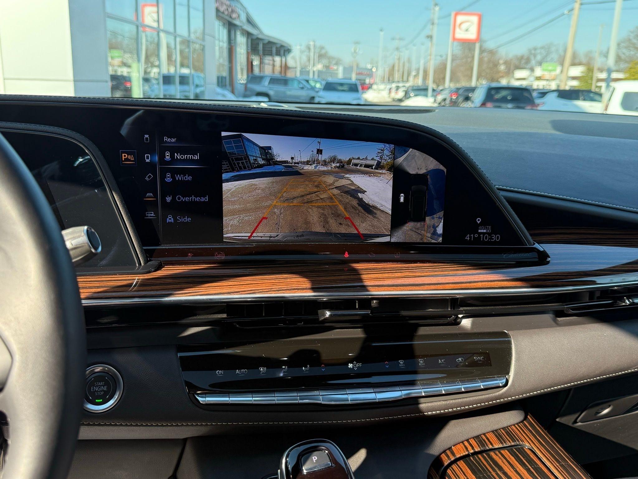 Cadillac Escalade ESV  2024