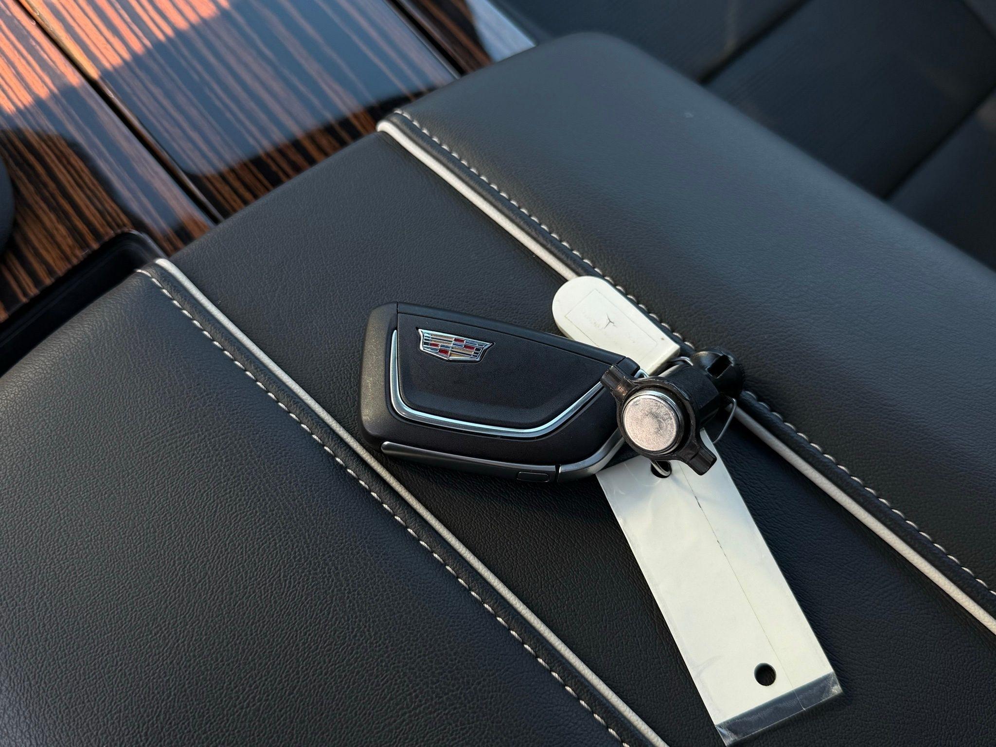 Cadillac Escalade ESV  2024