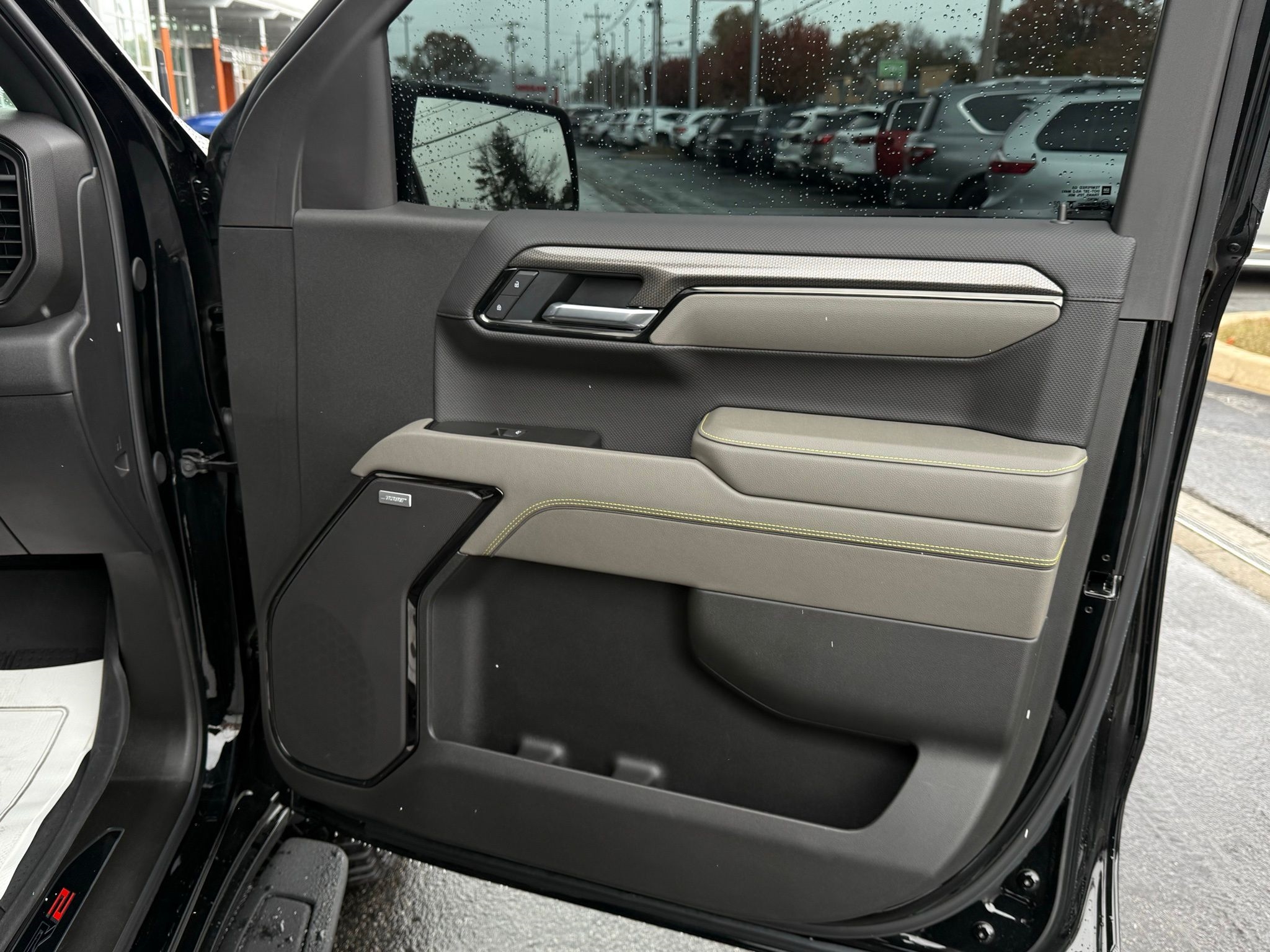 Chevrolet Silverado 1500  2025