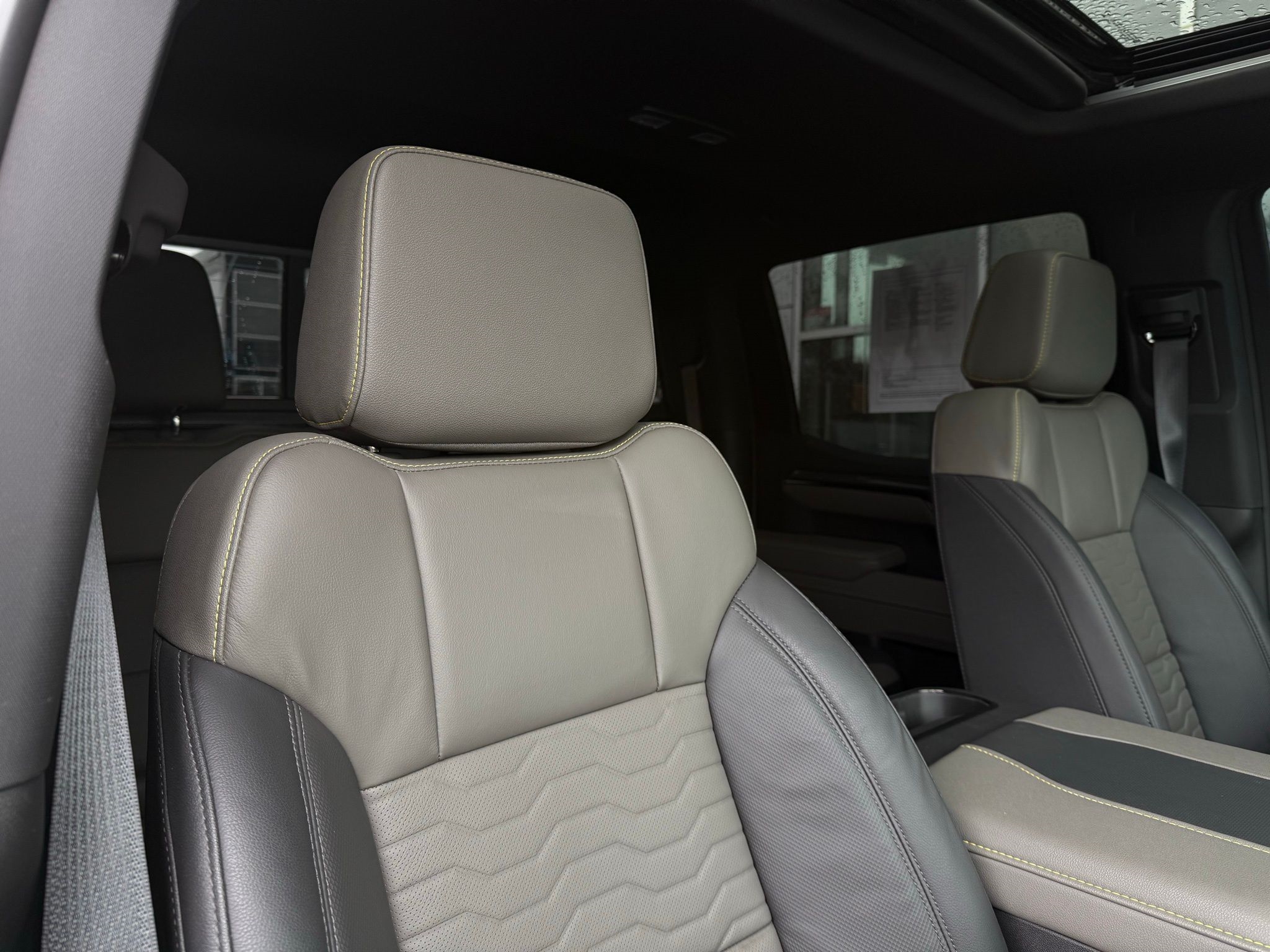 Chevrolet Silverado 1500  2025