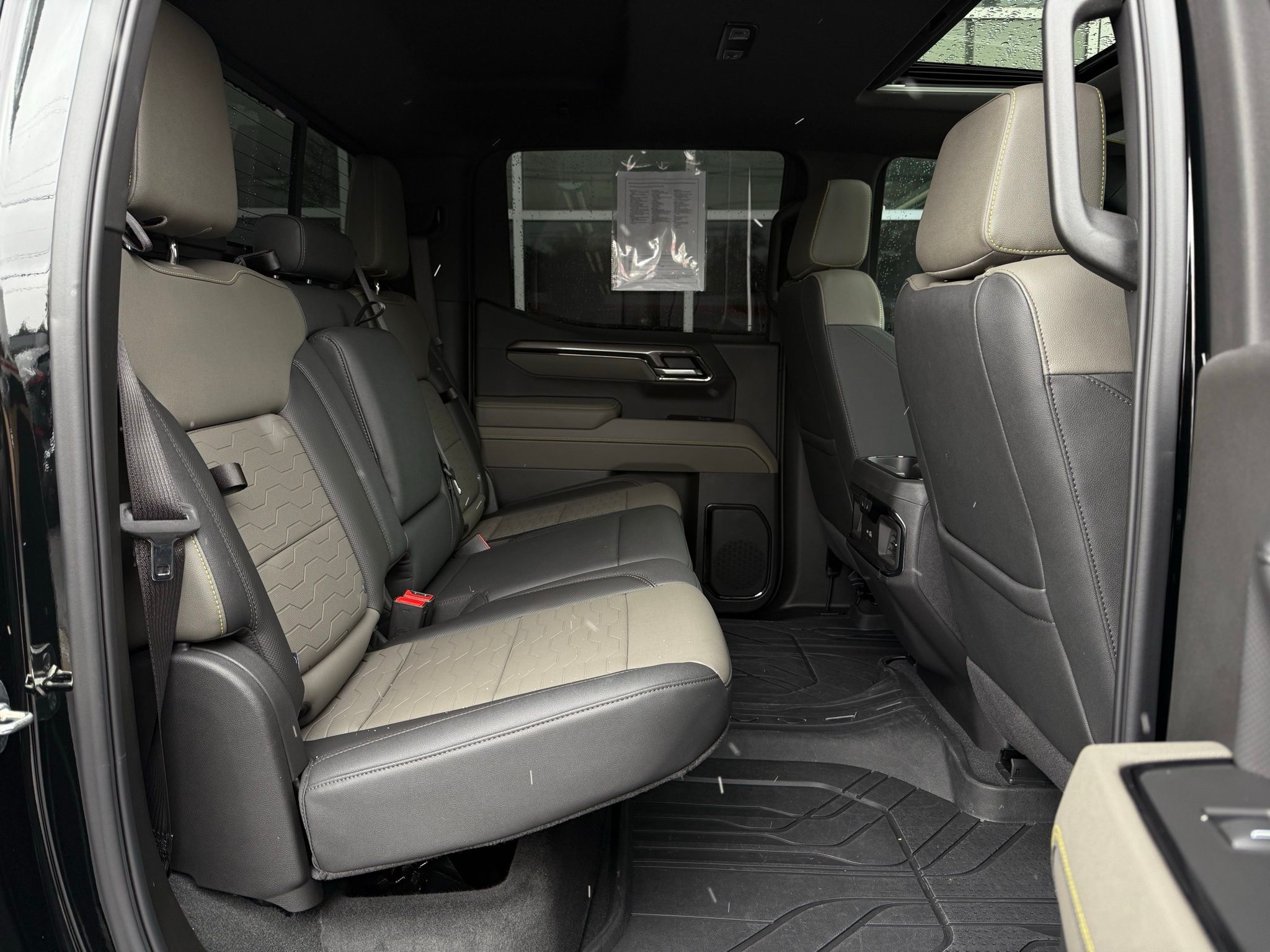 Chevrolet Silverado 1500  2025