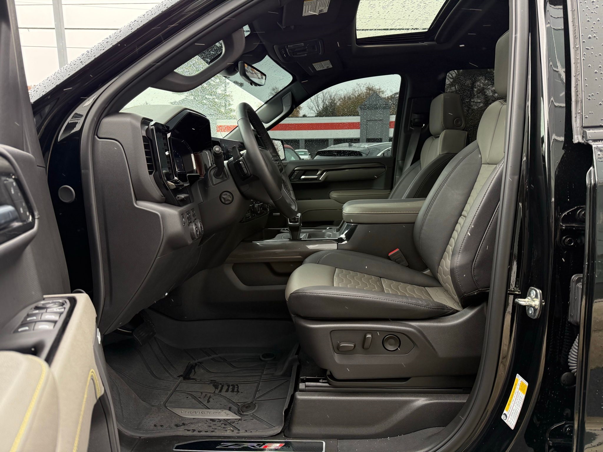 Chevrolet Silverado 1500  2025