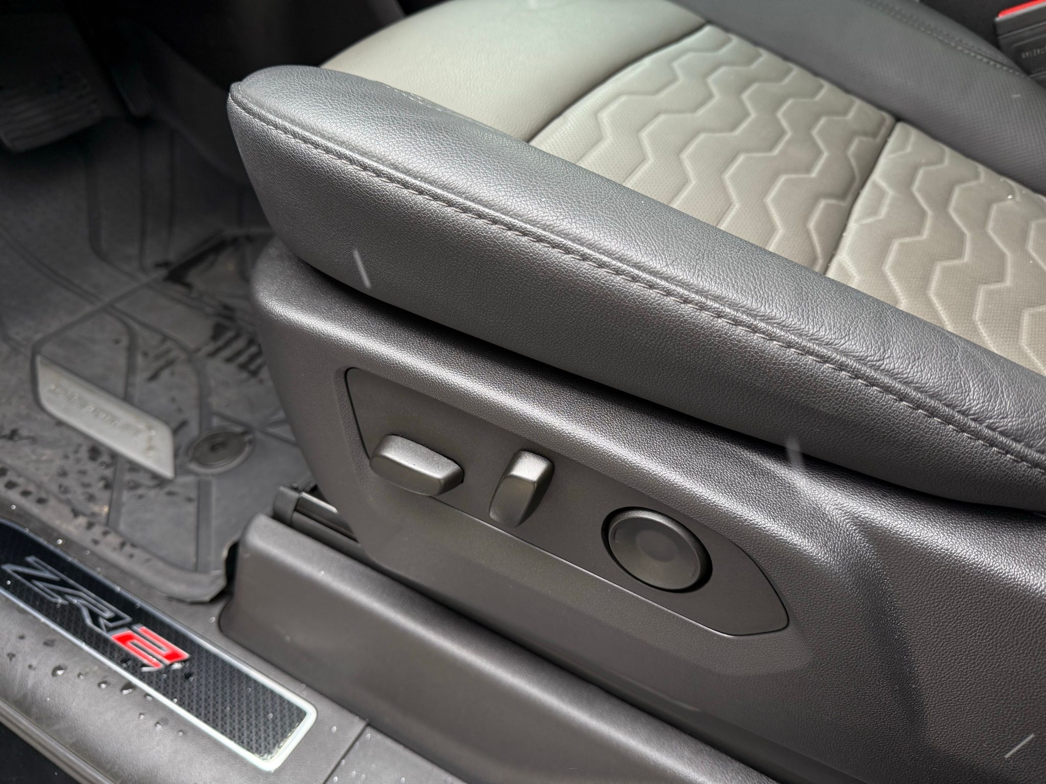 Chevrolet Silverado 1500  2025