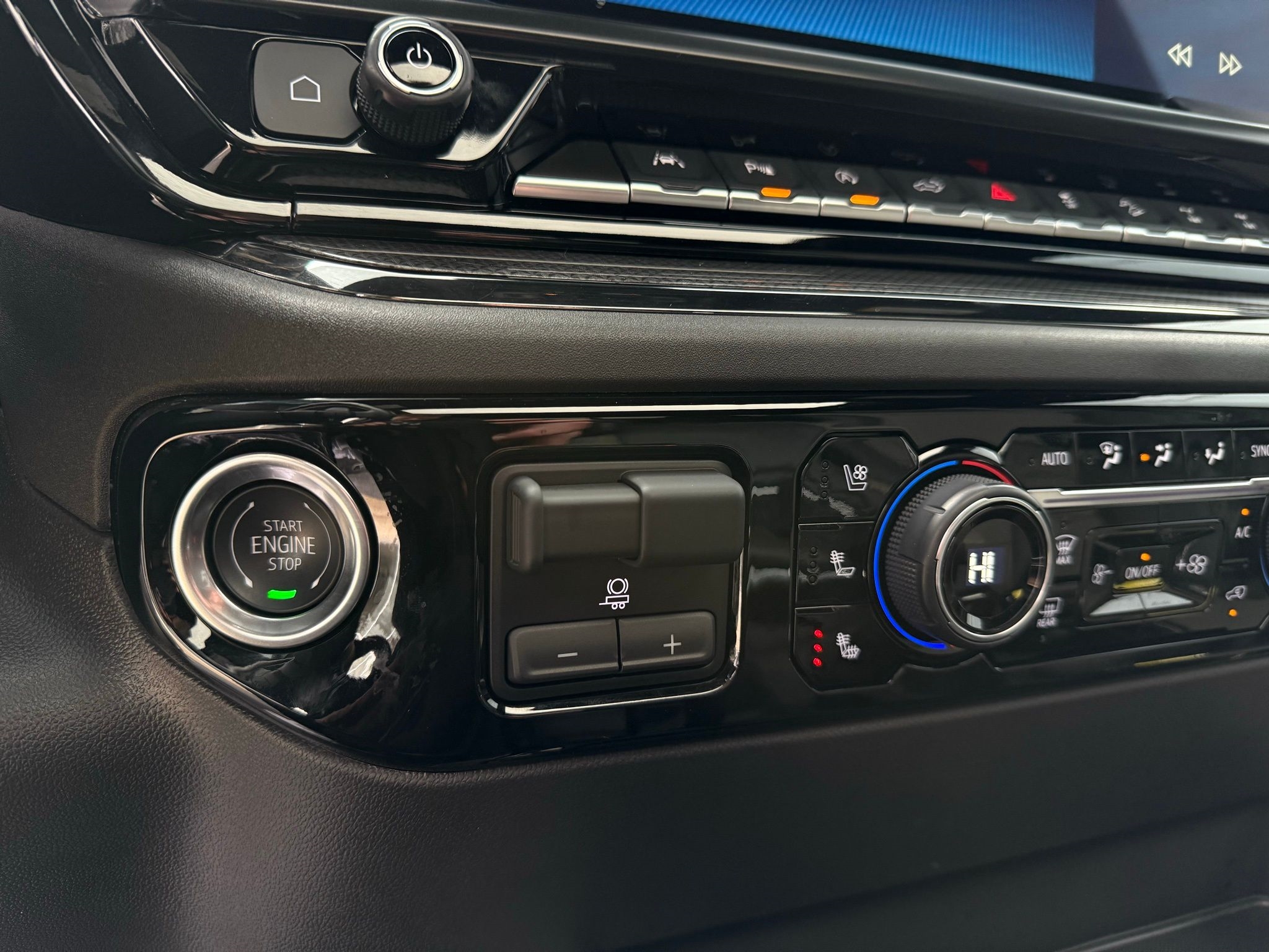 Chevrolet Silverado 1500  2025