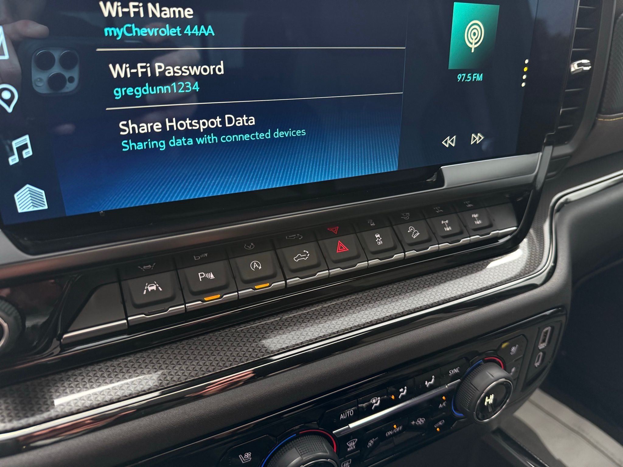 Chevrolet Silverado 1500  2025