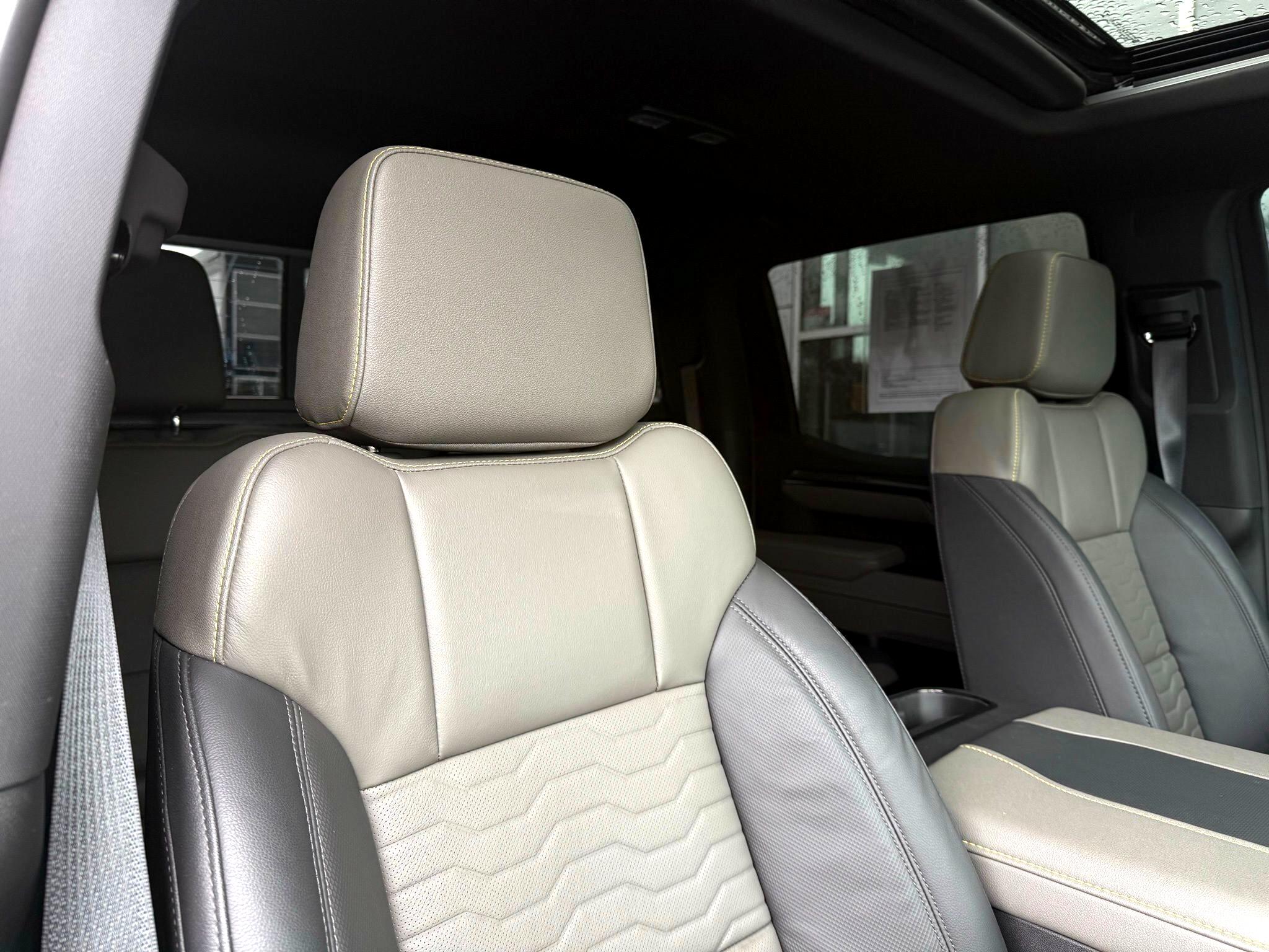 Chevrolet Silverado 1500  2025