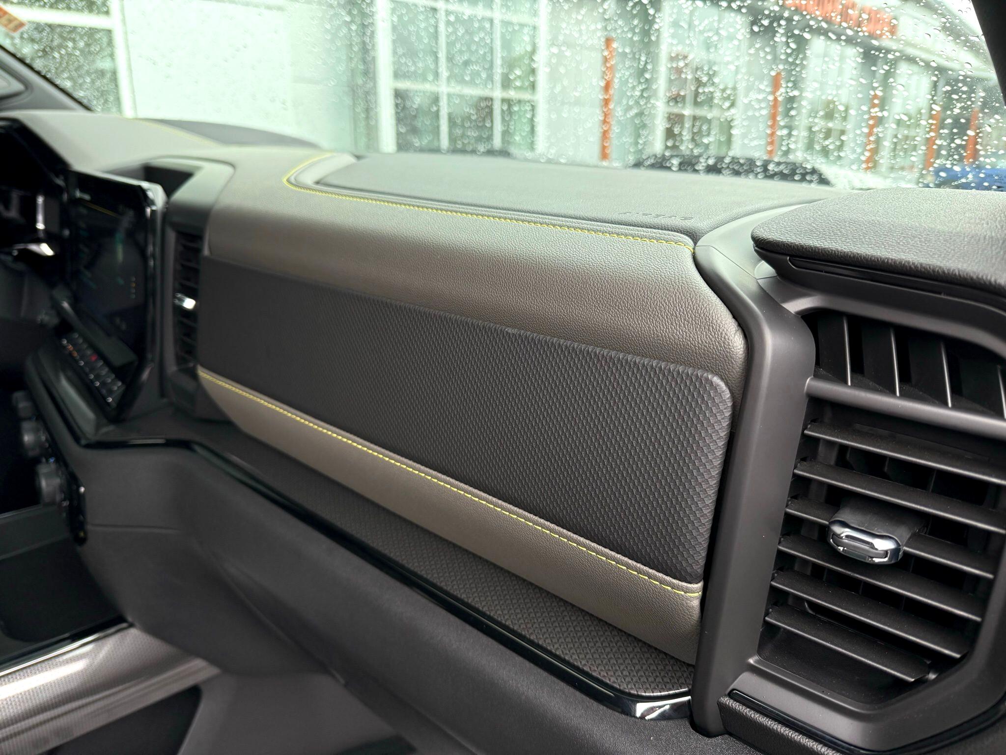 Chevrolet Silverado 1500  2025