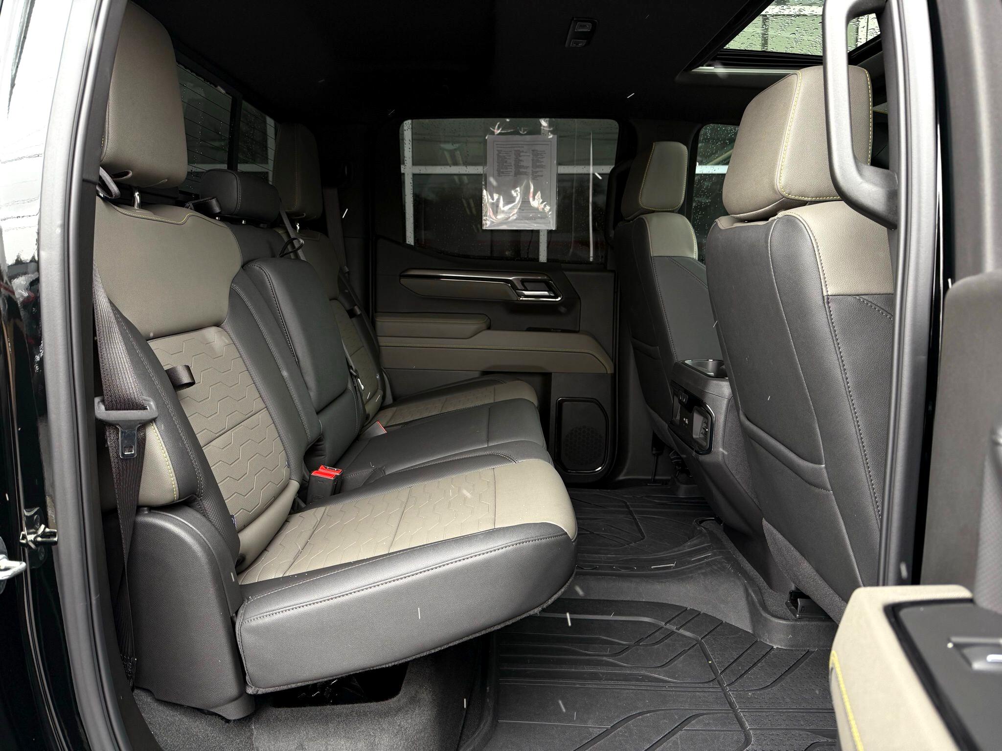 Chevrolet Silverado 1500  2025