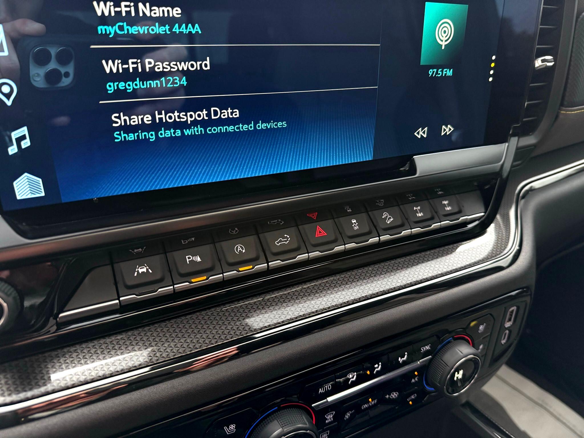 Chevrolet Silverado 1500  2025