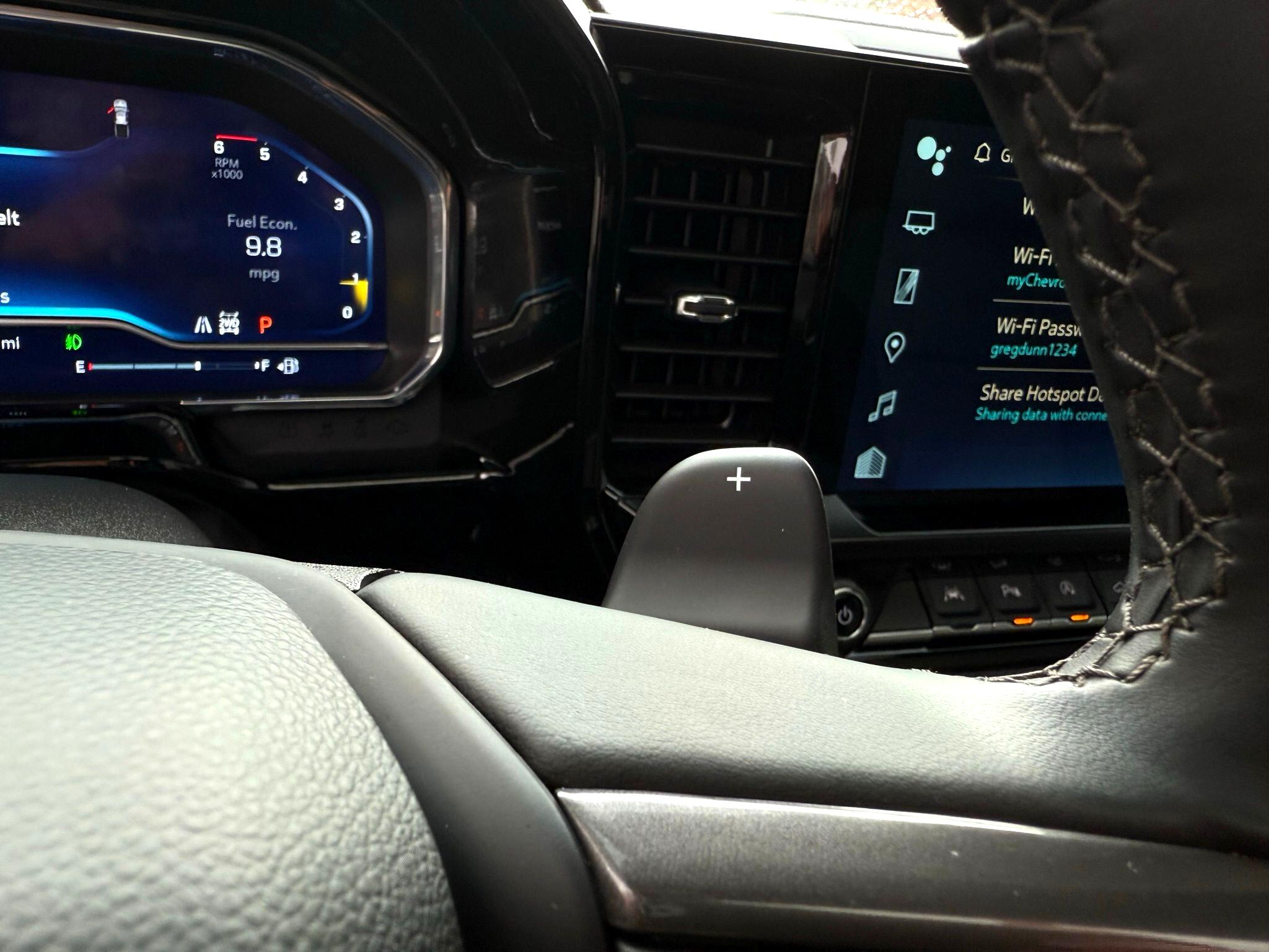 Chevrolet Silverado 1500  2025