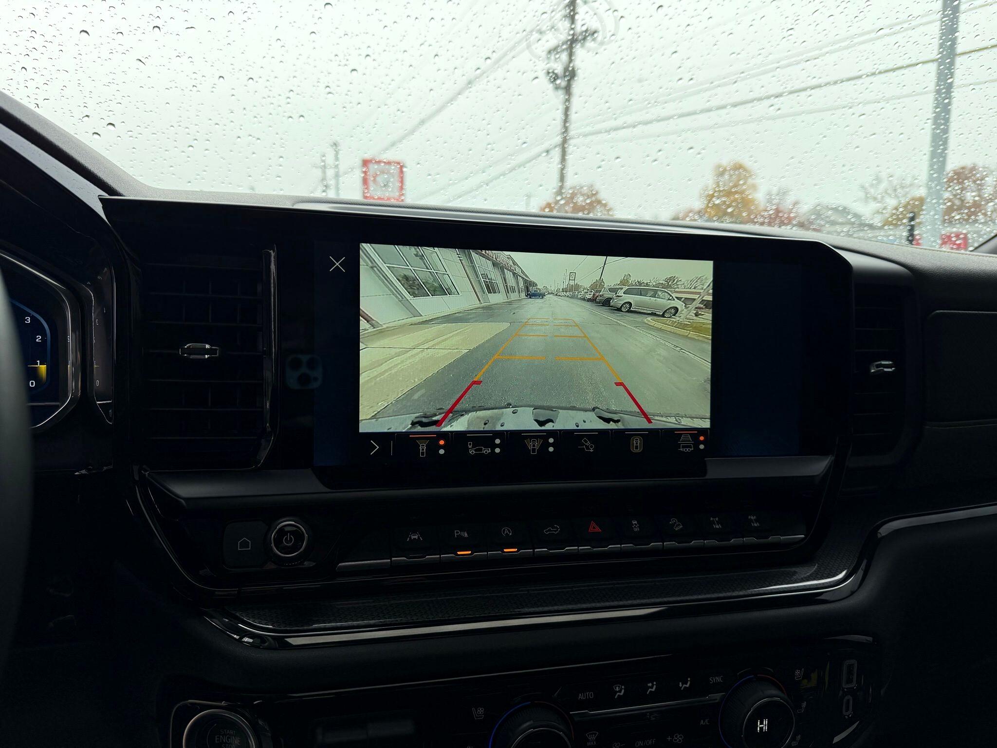 Chevrolet Silverado 1500  2025