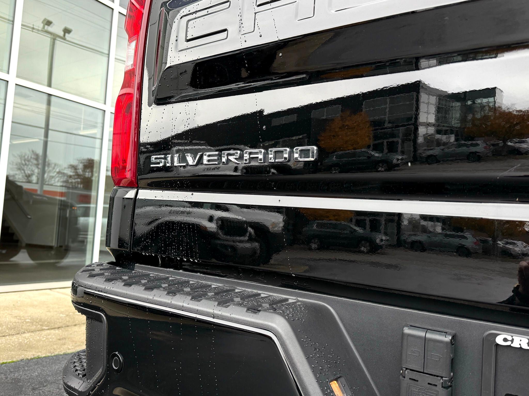 Chevrolet Silverado 1500  2025