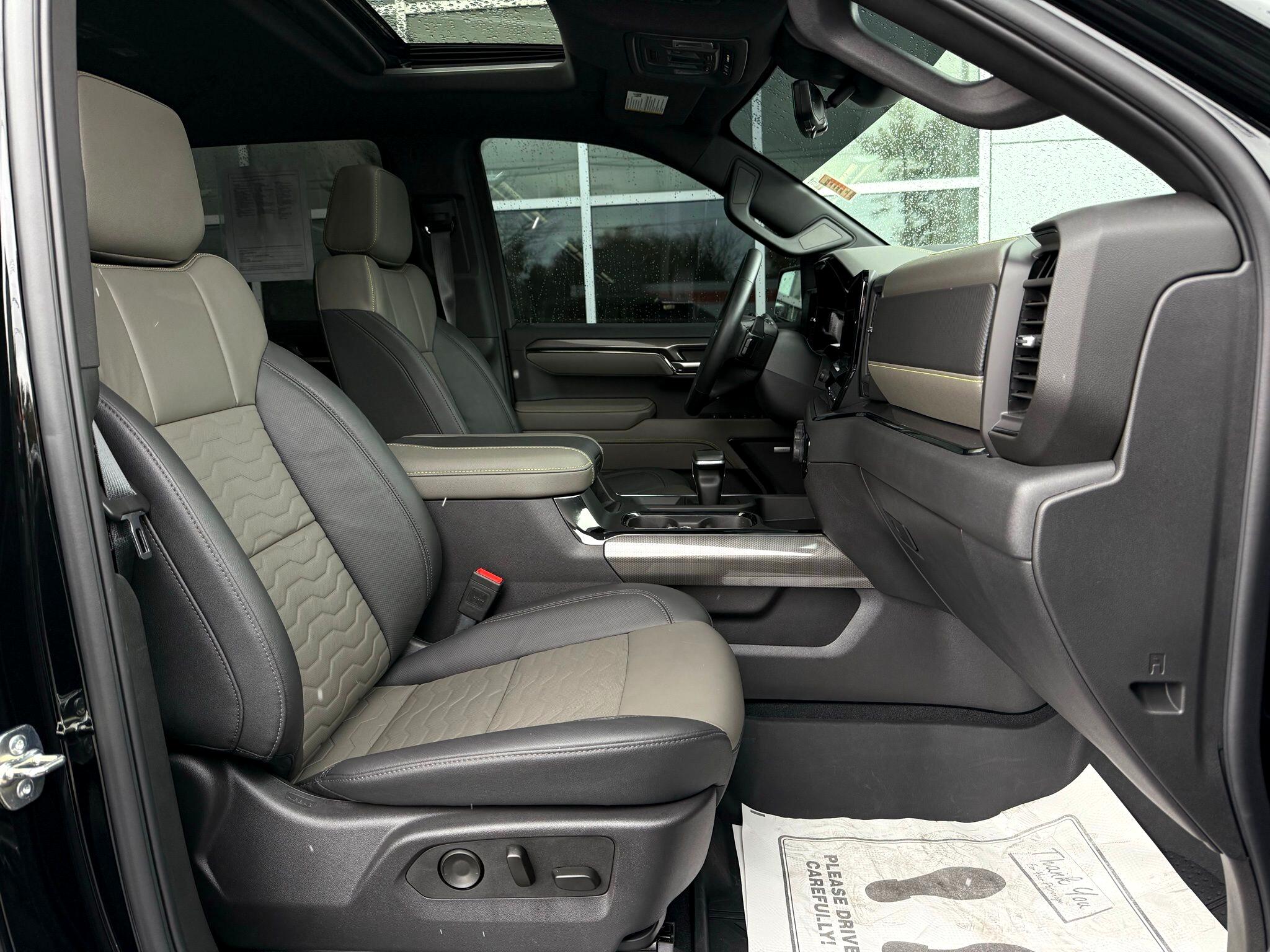 Chevrolet Silverado 1500  2025