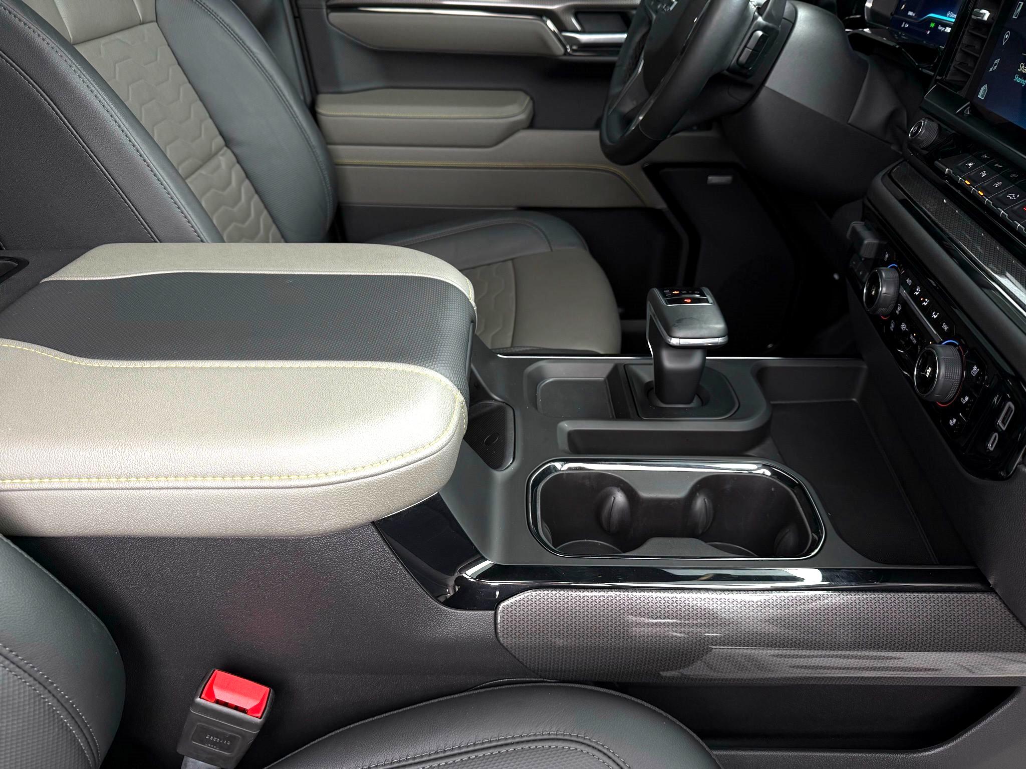 Chevrolet Silverado 1500  2025