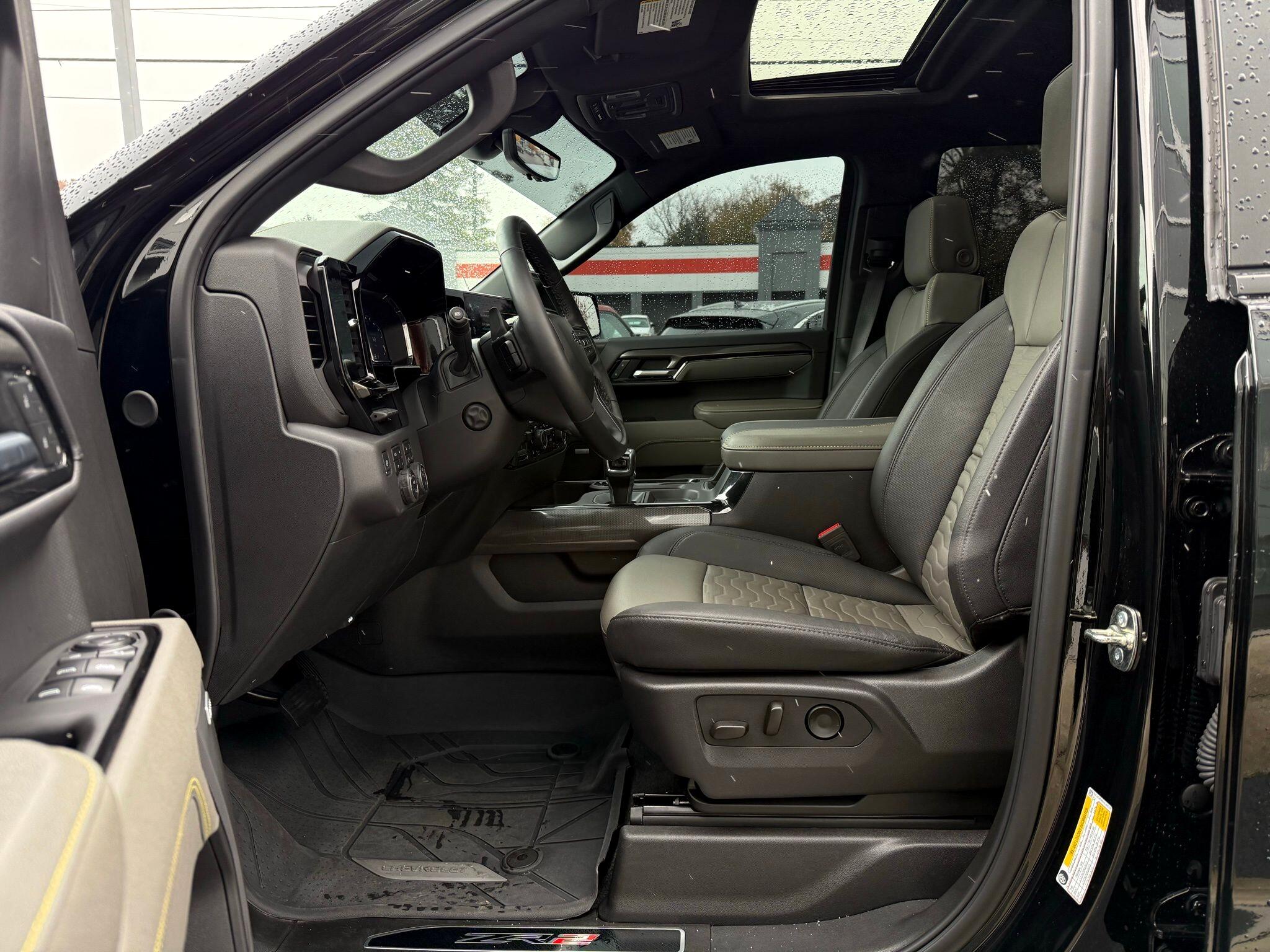 Chevrolet Silverado 1500  2025