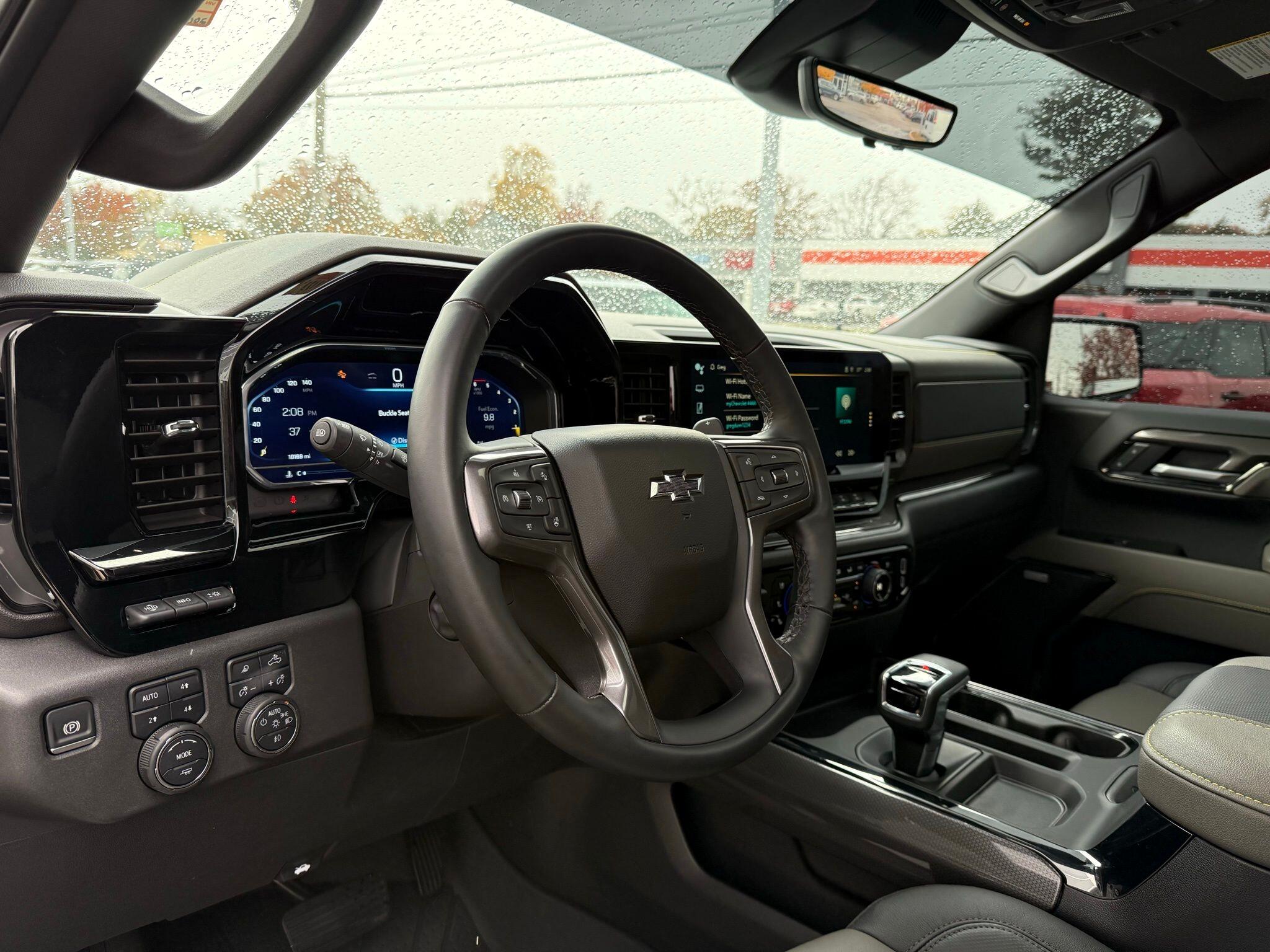 Chevrolet Silverado 1500  2025