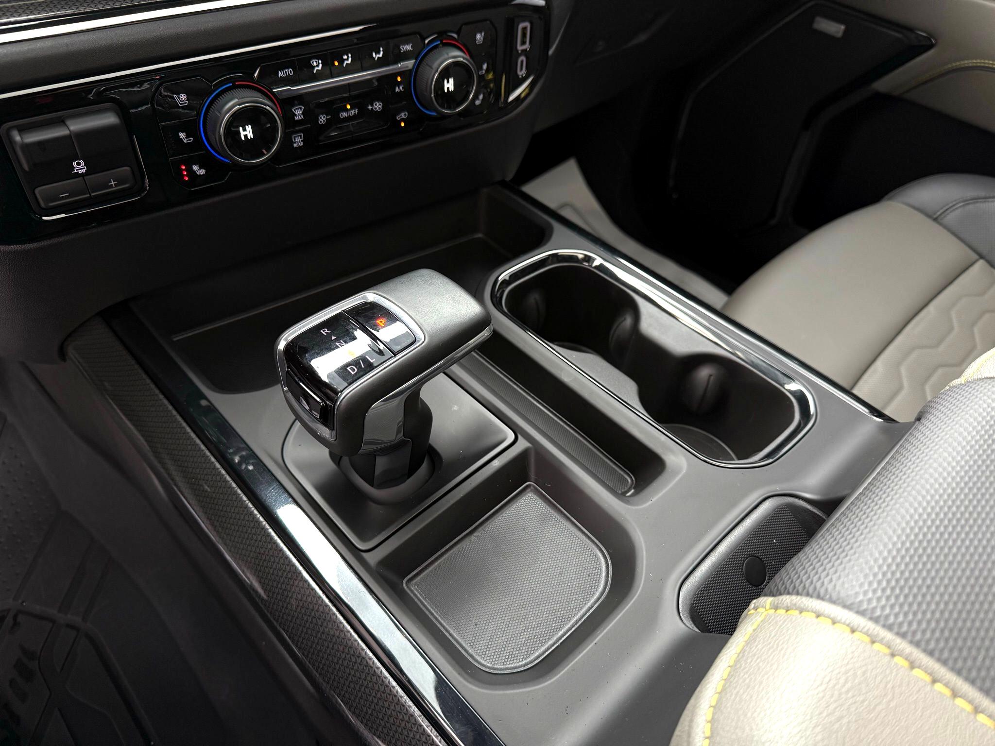 Chevrolet Silverado 1500  2025