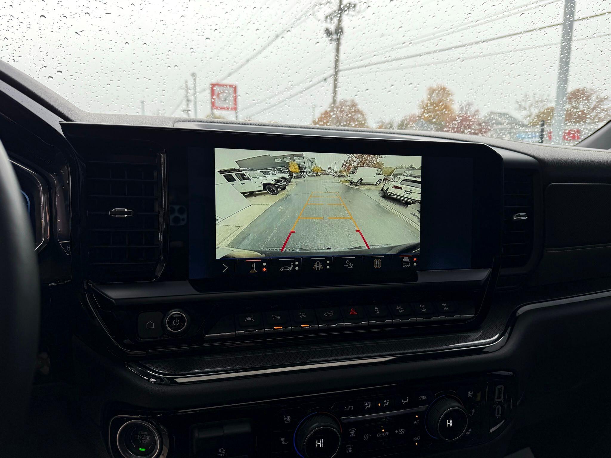 Chevrolet Silverado 1500  2025