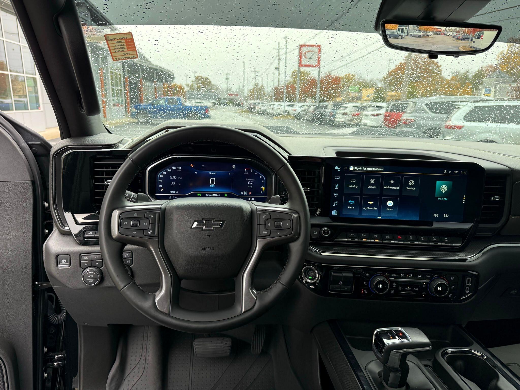 Chevrolet Silverado 1500  2025