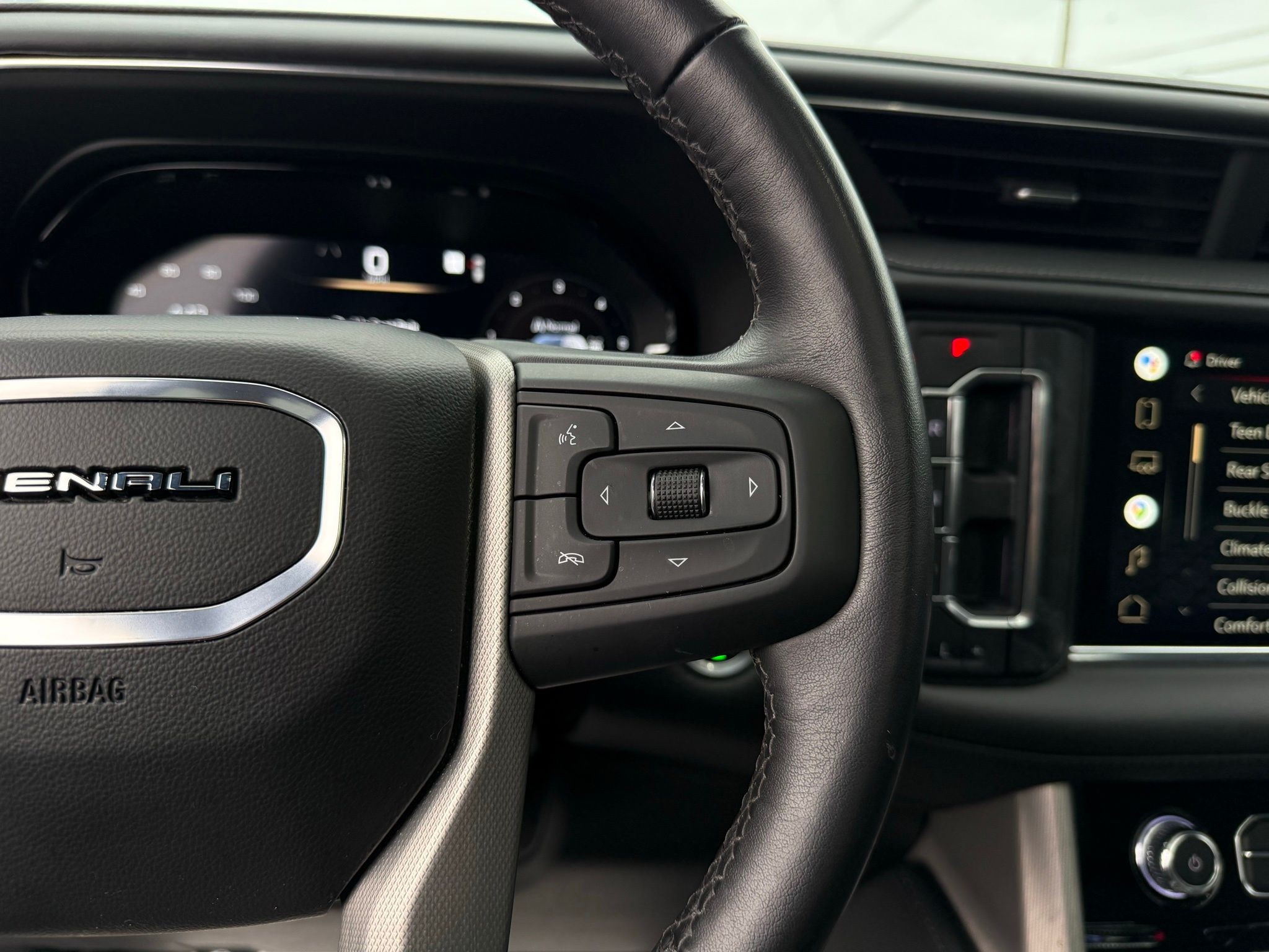 GMC Yukon XL  2022 GMC Yukon XL  2022