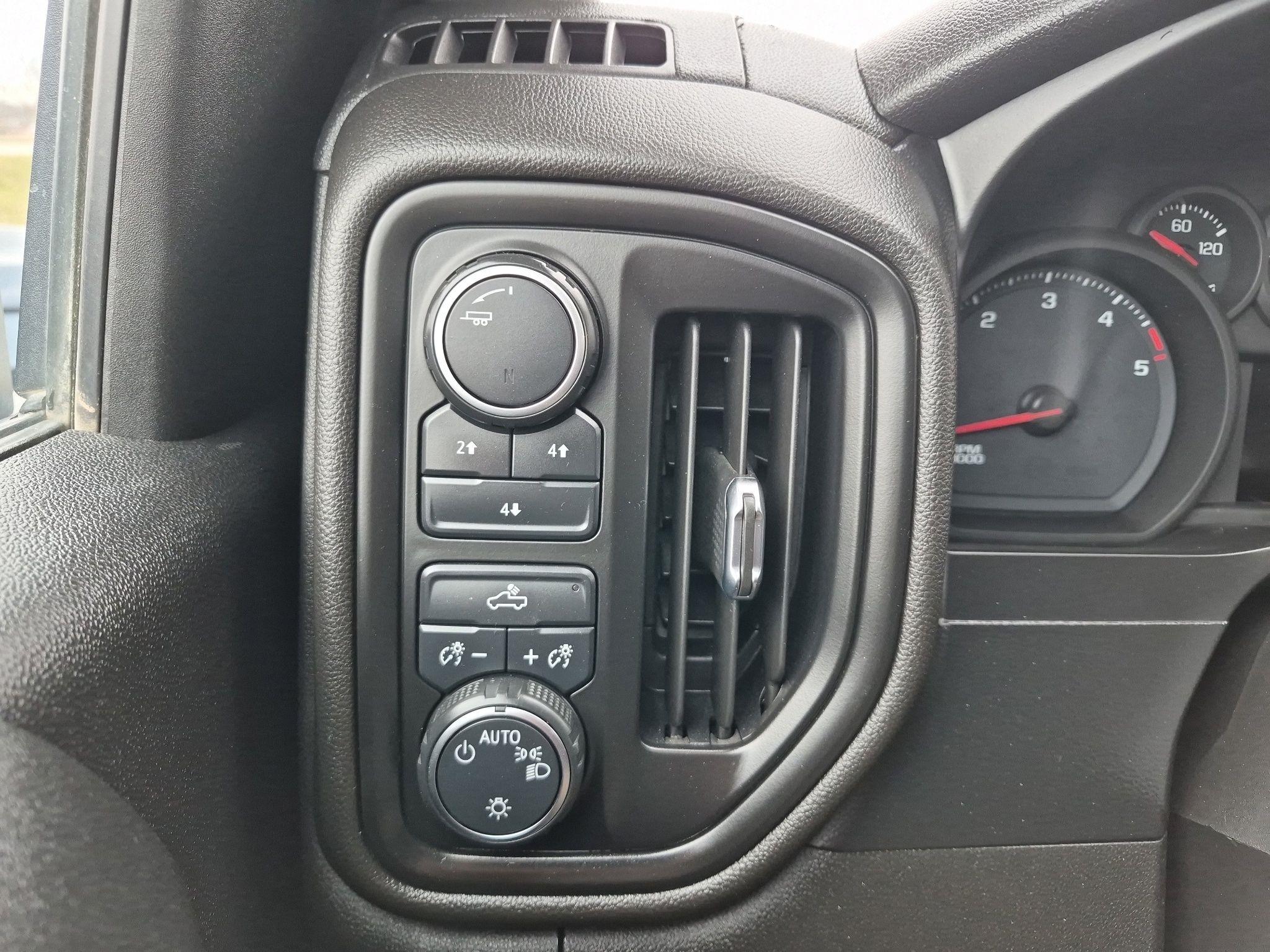 Chevrolet Silverado 2500HD  2021