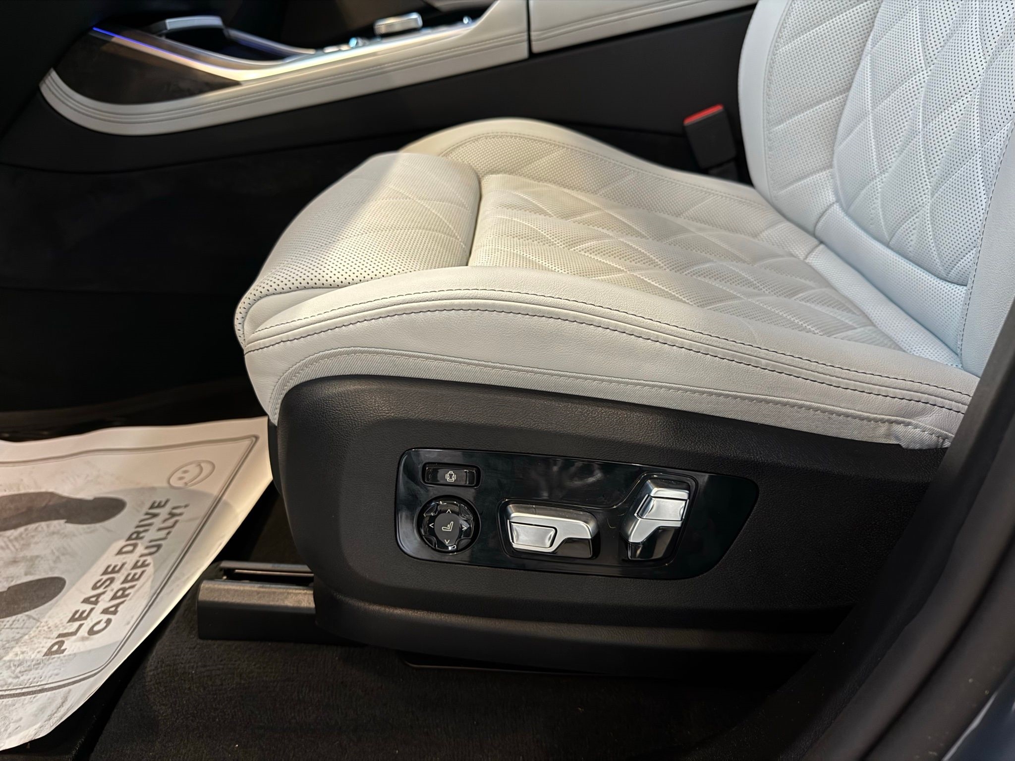 BMW X7  2025 BMW X7  2025