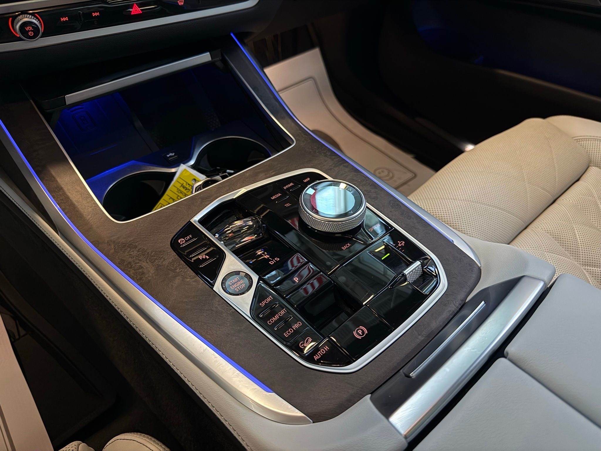 BMW X7  2025 BMW X7  2025