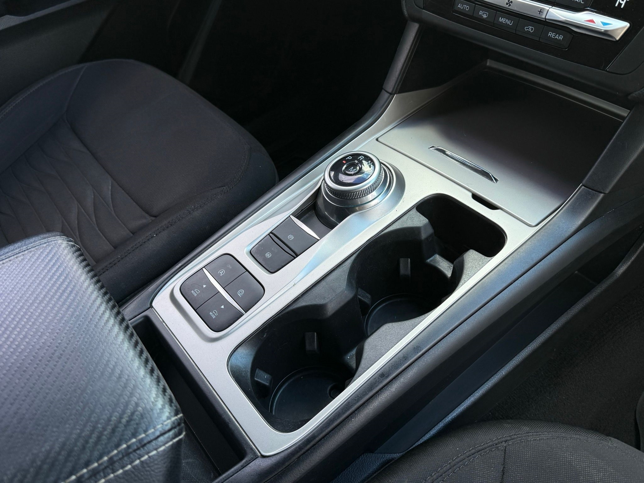 Ford Explorer  2020 Ford Explorer  2020