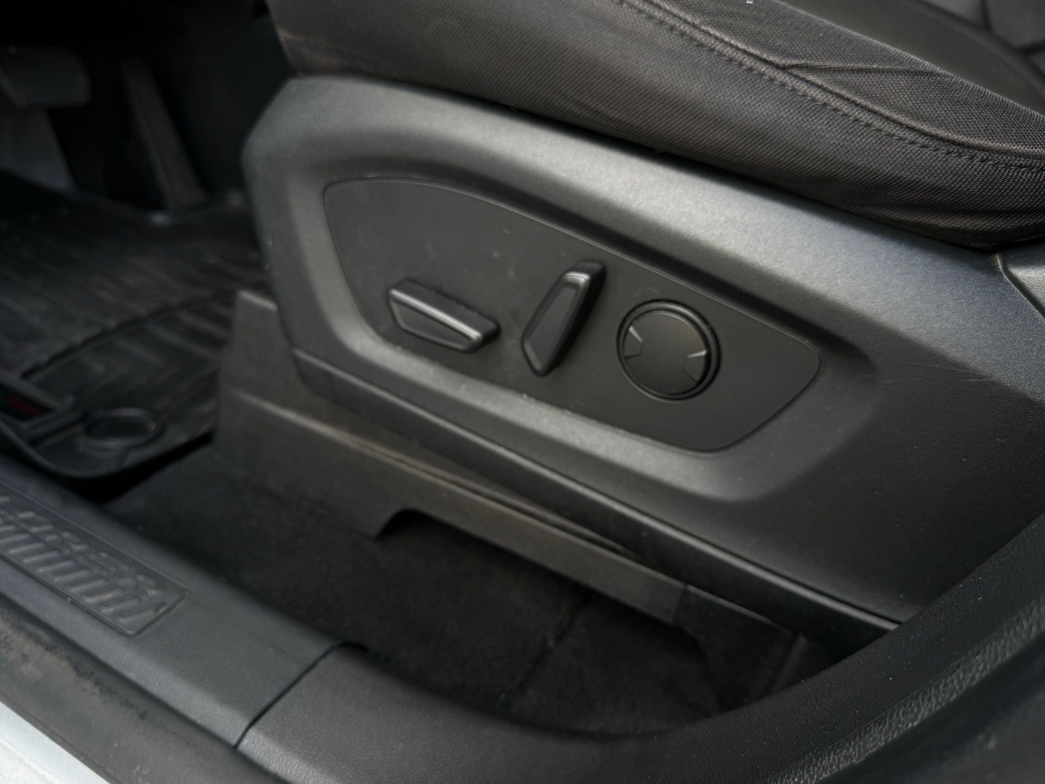 Ford Explorer  2020 Ford Explorer  2020