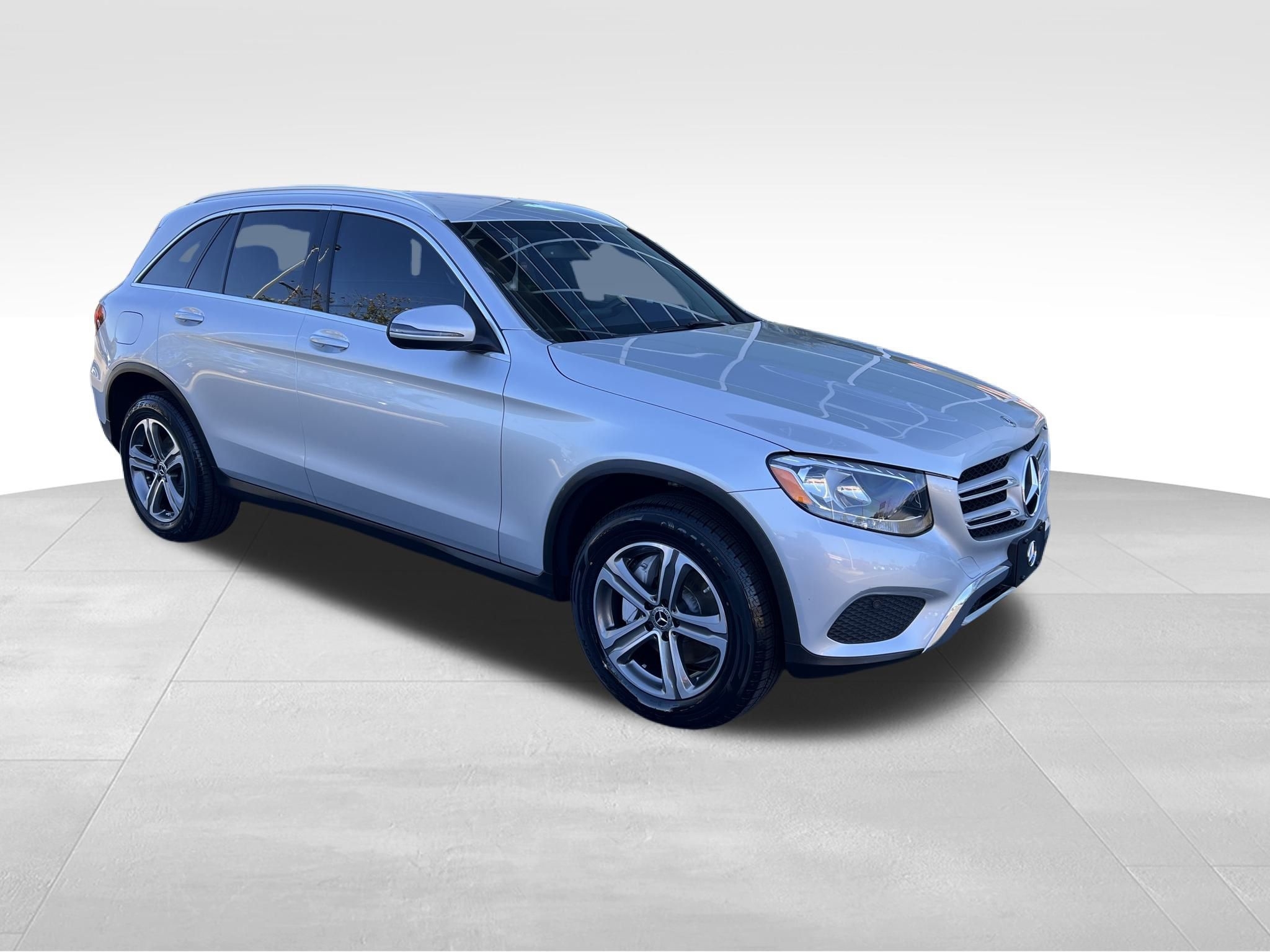 Mercedes-Benz GLC  2018 Mercedes-Benz GLC  2018