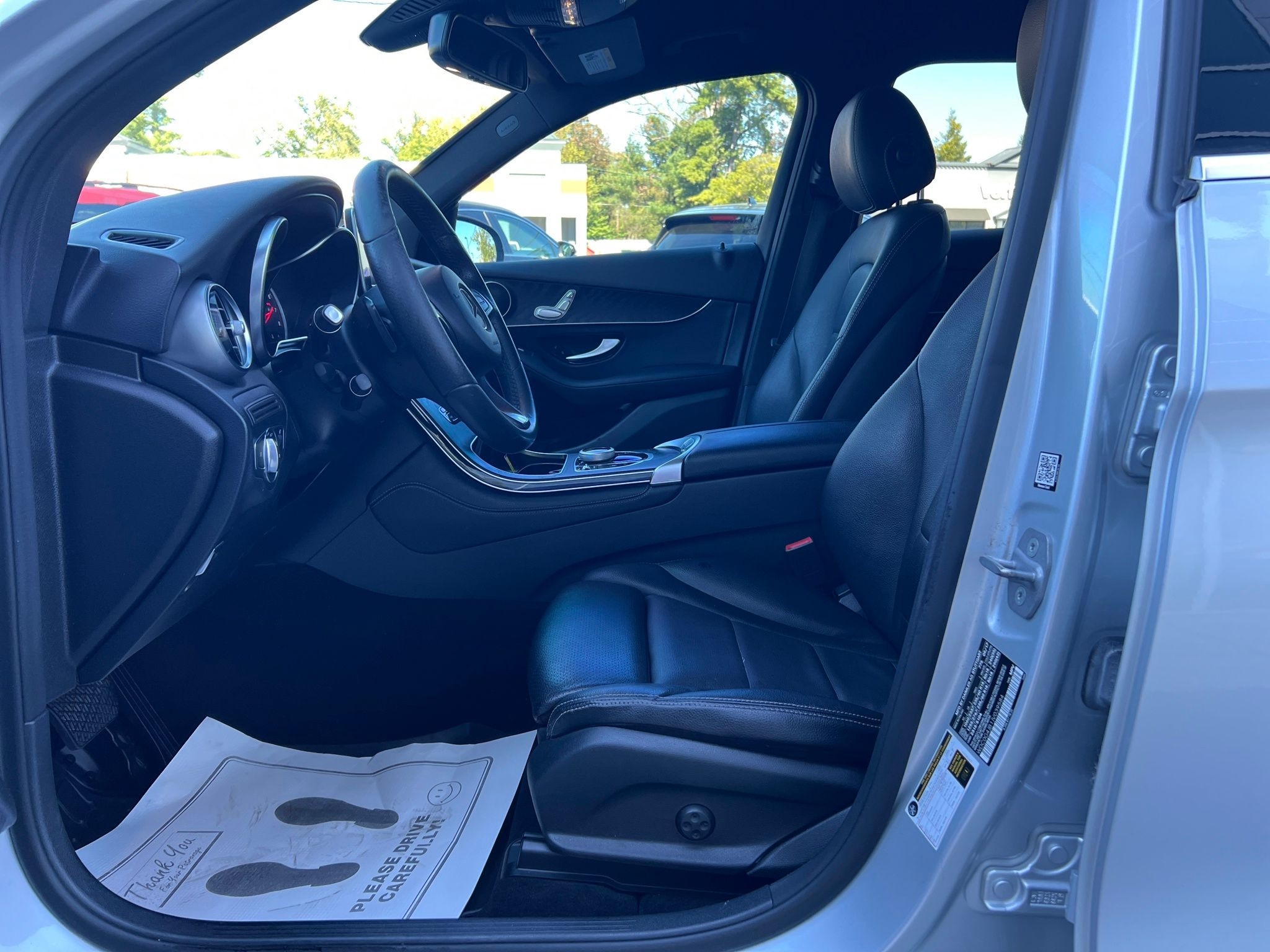 Mercedes-Benz GLC  2018 Mercedes-Benz GLC  2018