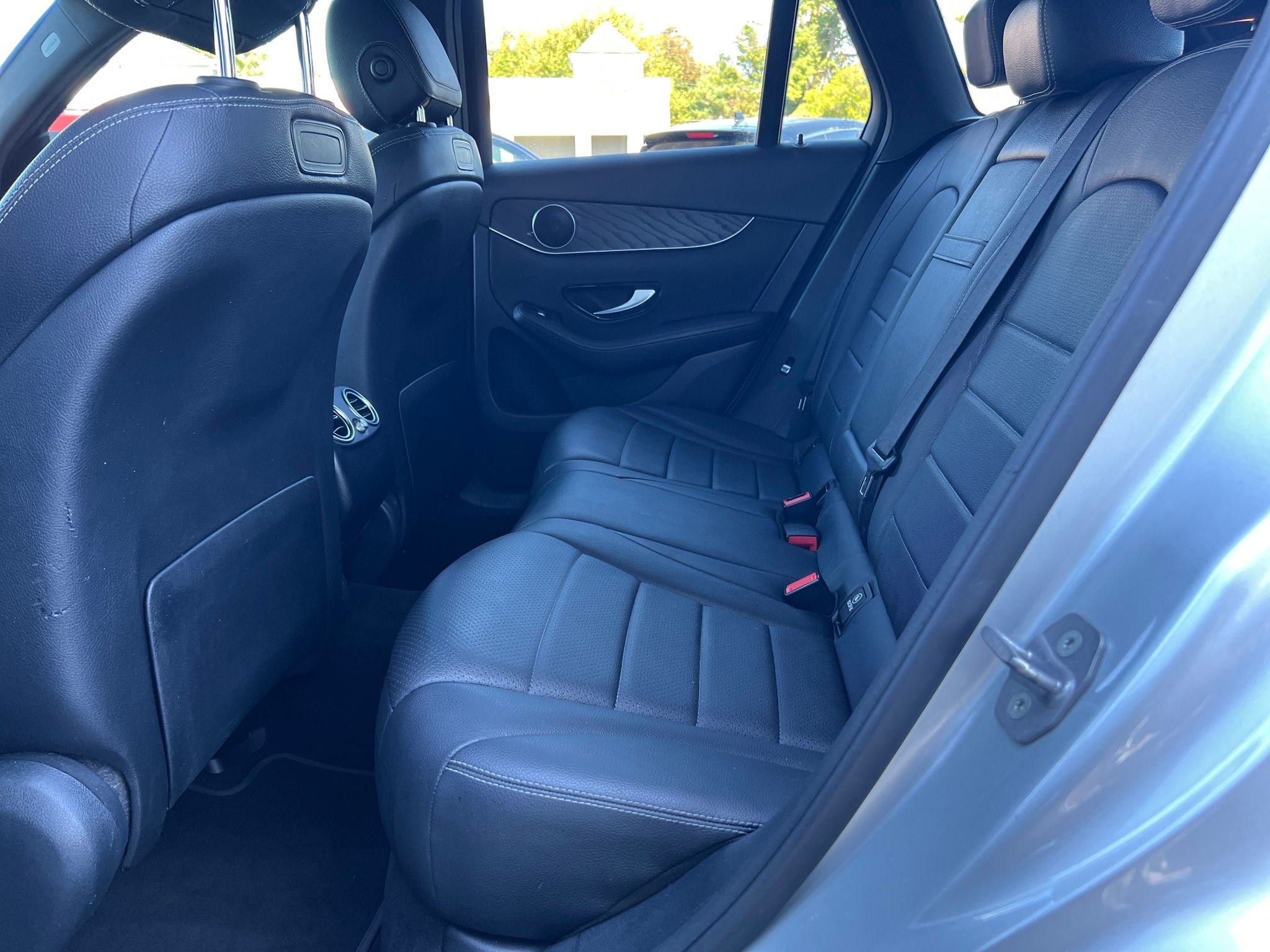 Mercedes-Benz GLC  2018 Mercedes-Benz GLC  2018