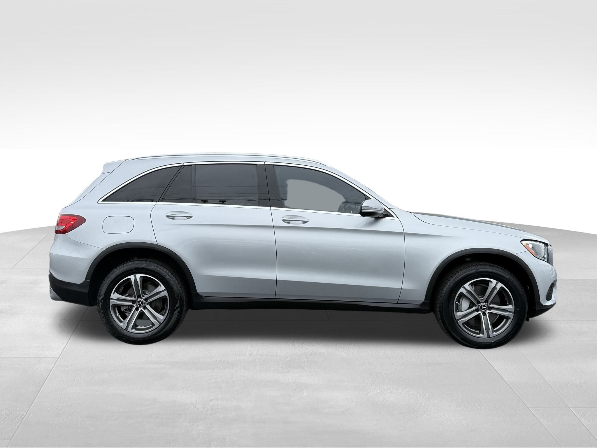 Mercedes-Benz GLC  2018 Mercedes-Benz GLC  2018