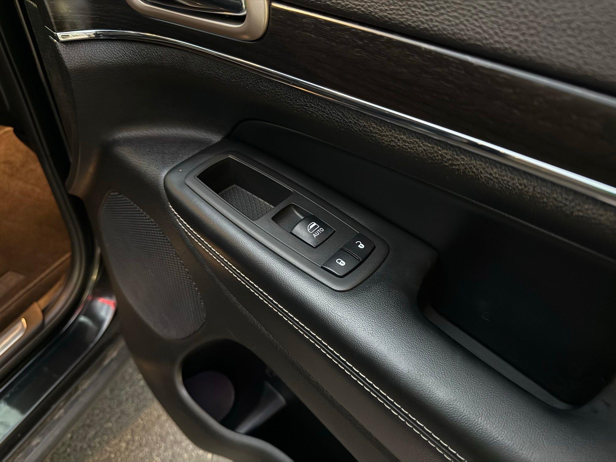 Jeep Grand Cherokee  2015