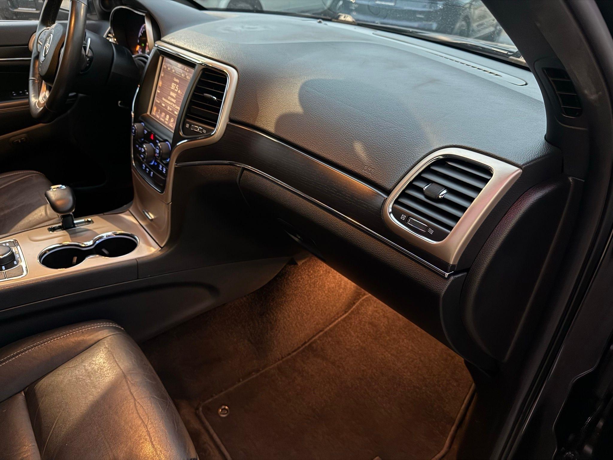 Jeep Grand Cherokee  2015