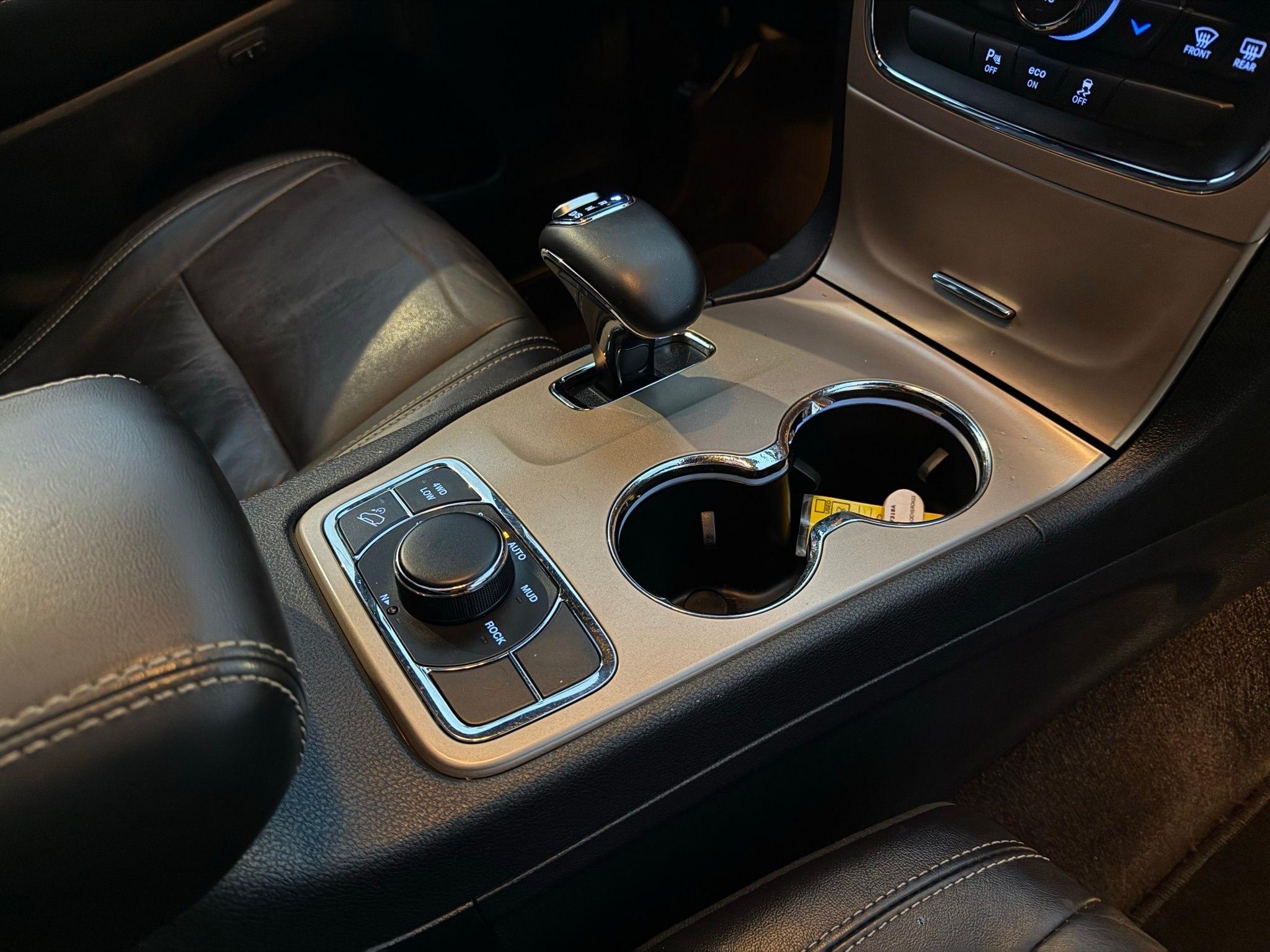 Jeep Grand Cherokee  2015