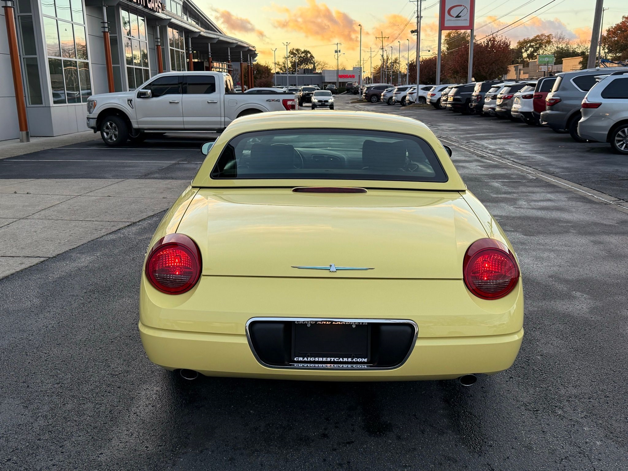 Ford Thunderbird  2002
