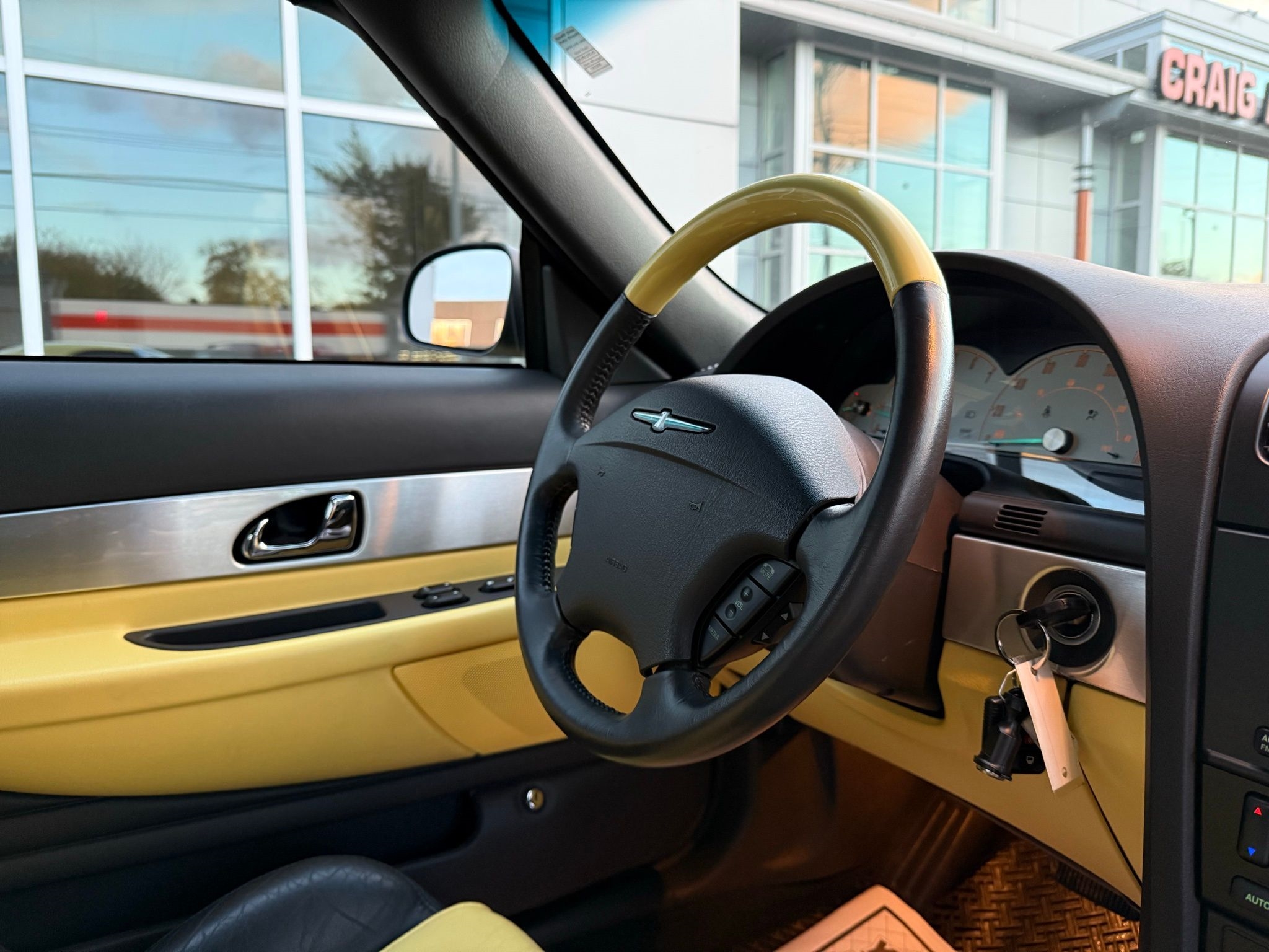 Ford Thunderbird  2002