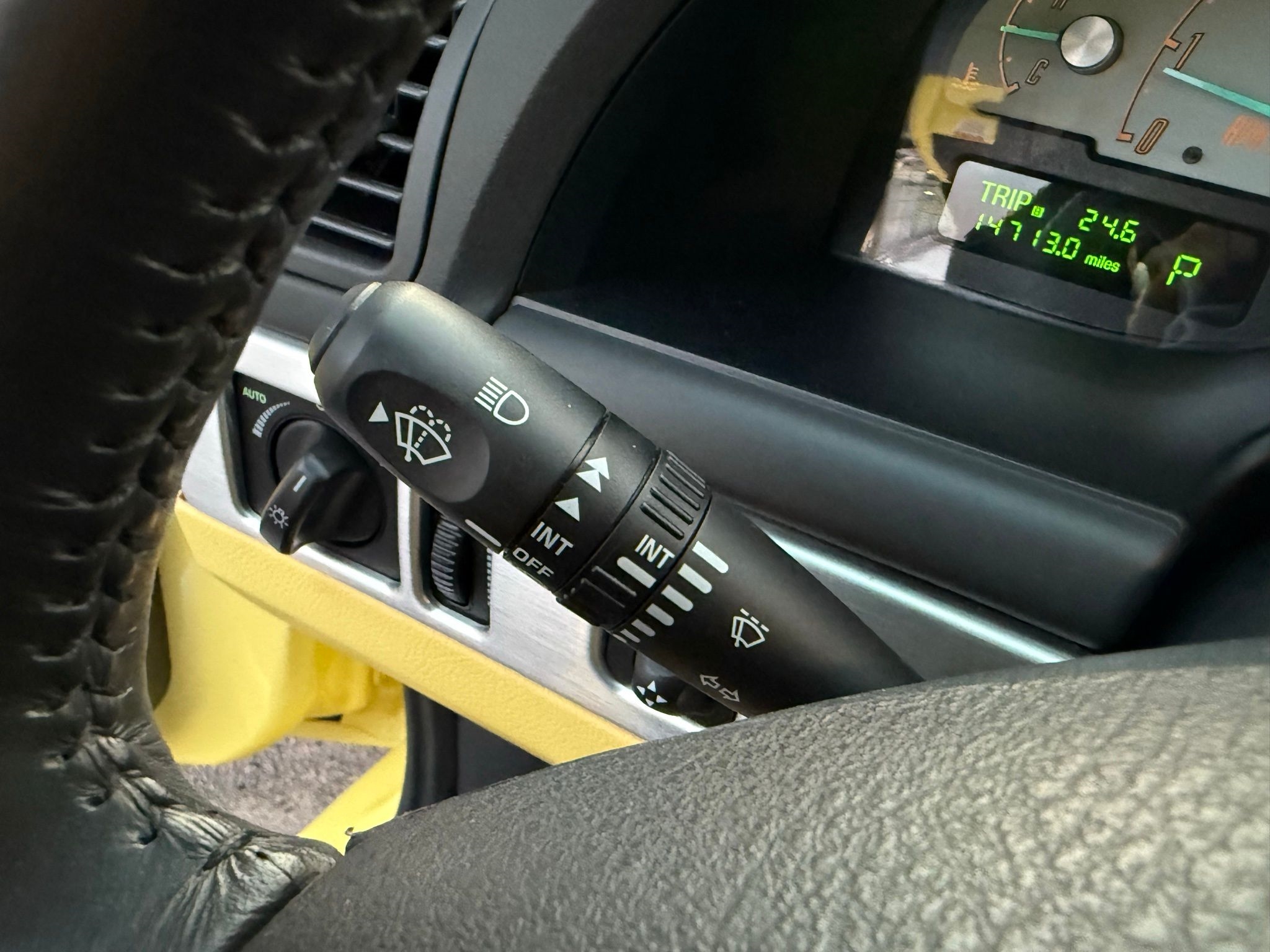 Ford Thunderbird  2002