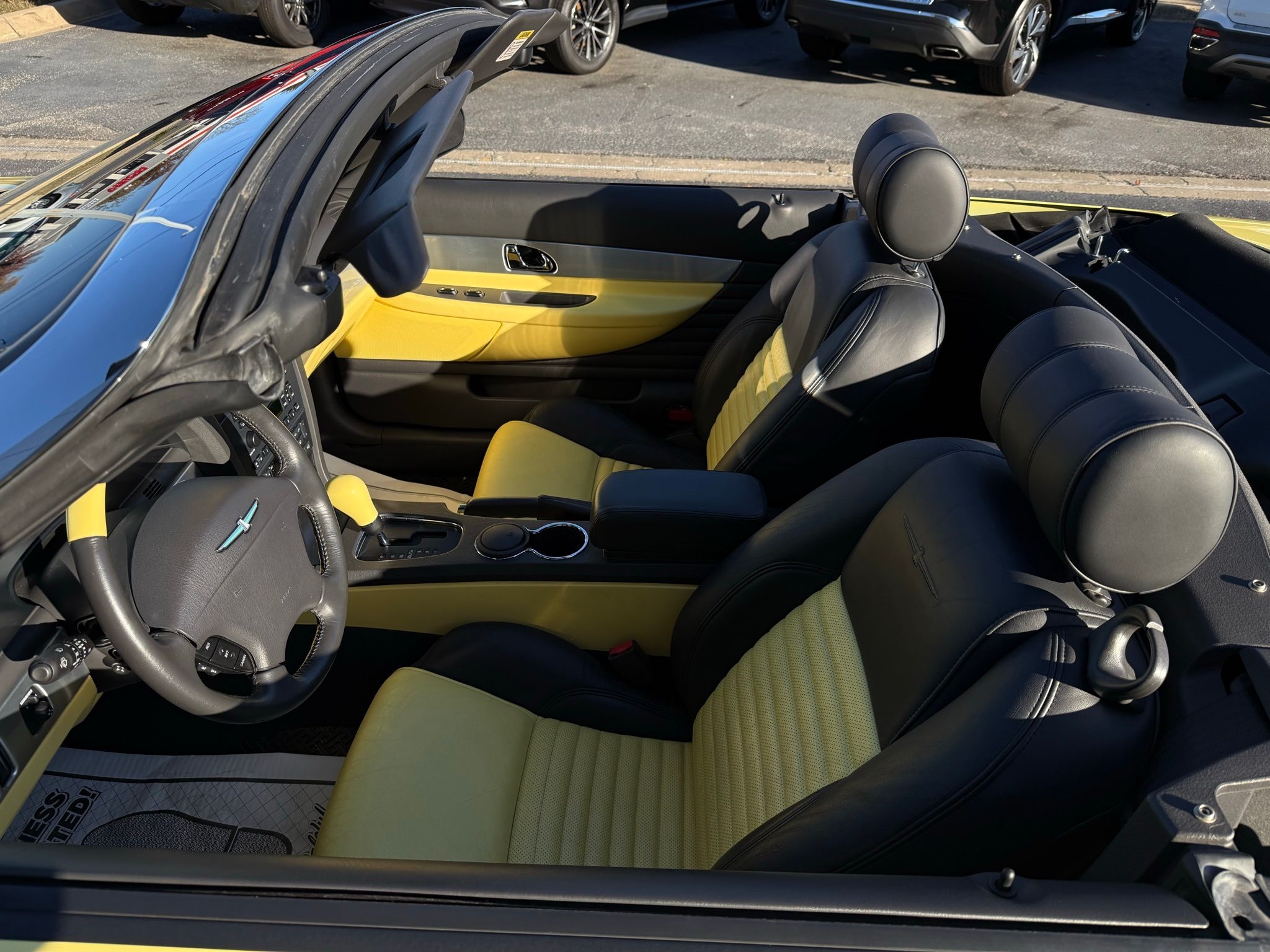 Ford Thunderbird  2002