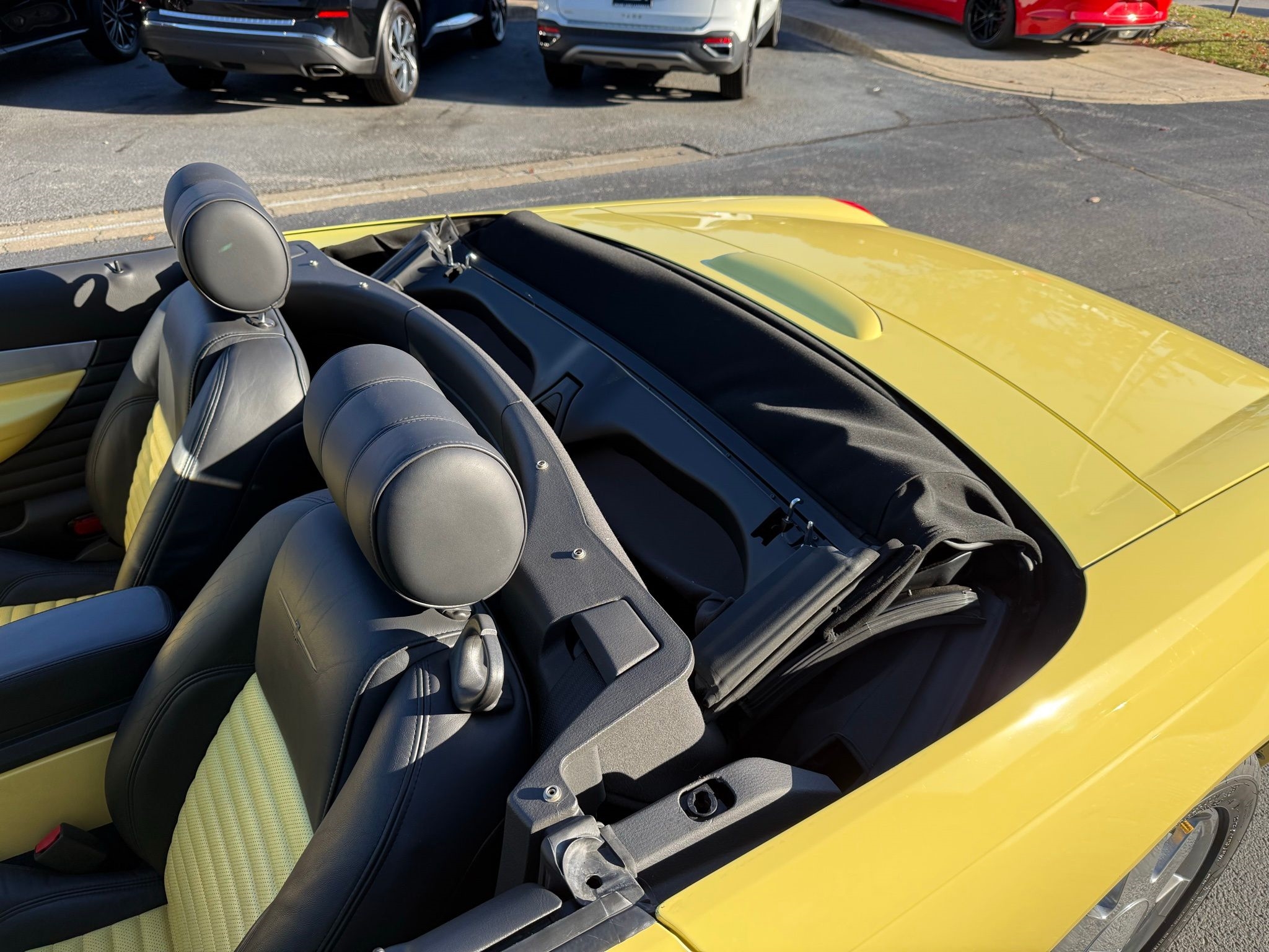 Ford Thunderbird  2002