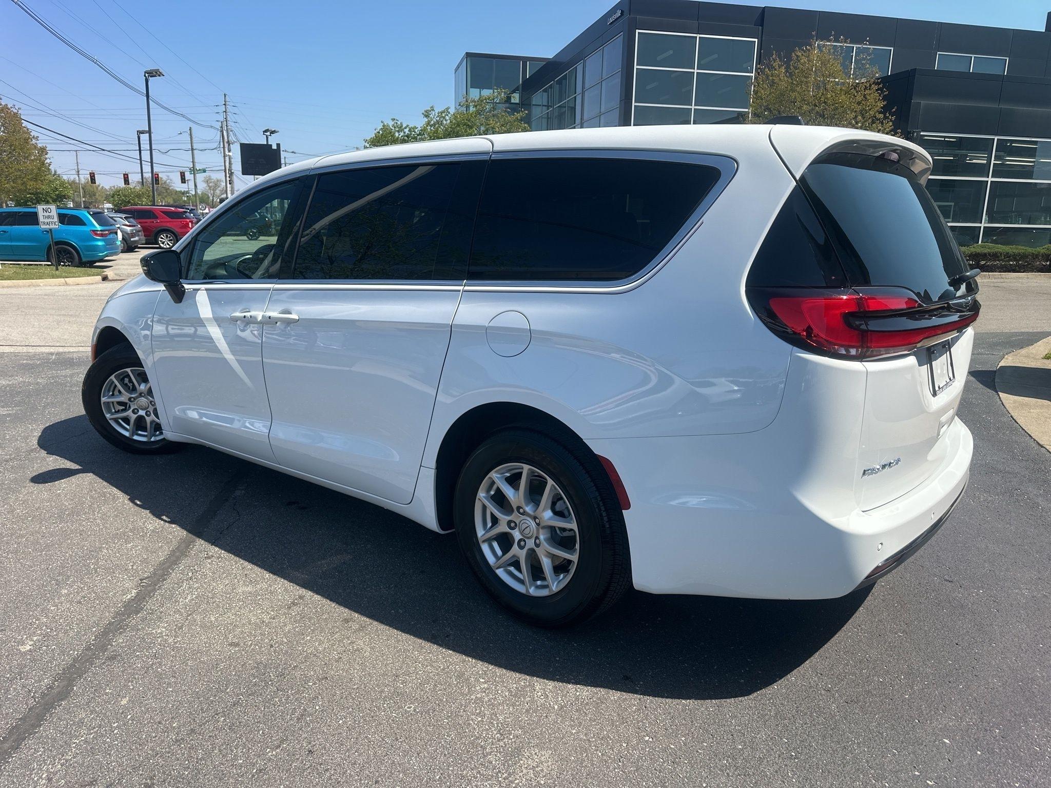 Chrysler Pacifica  2025