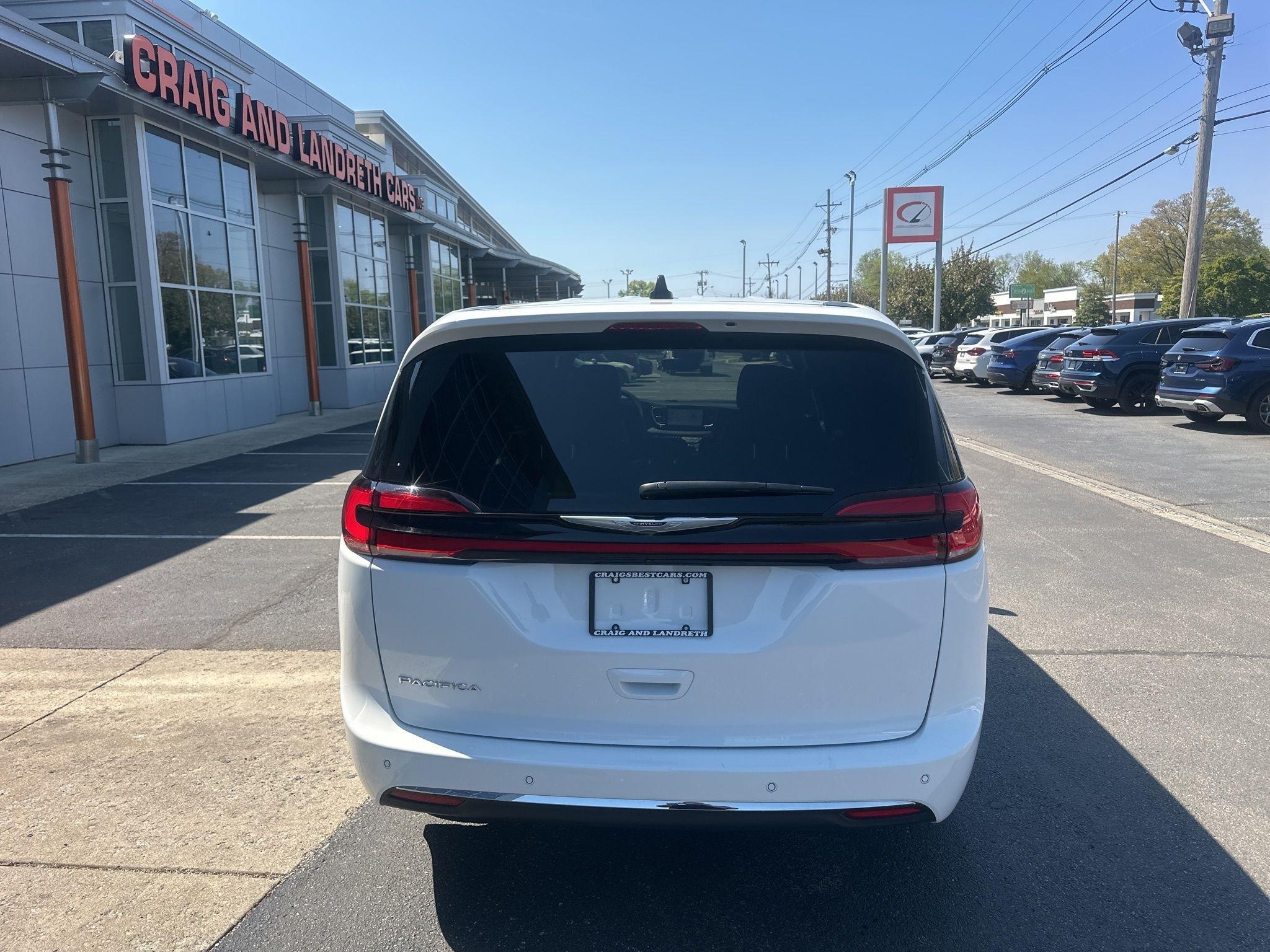 Chrysler Pacifica  2025