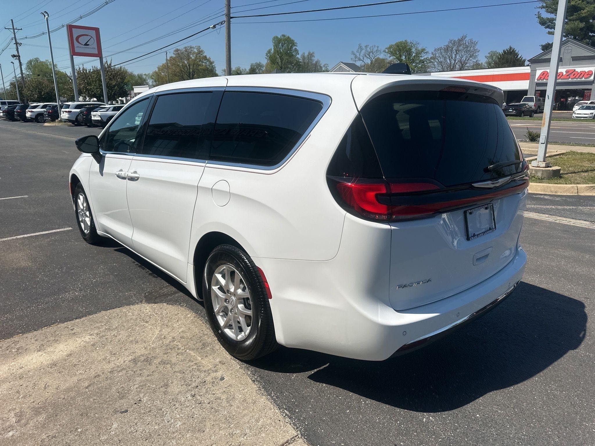 Chrysler Pacifica  2025