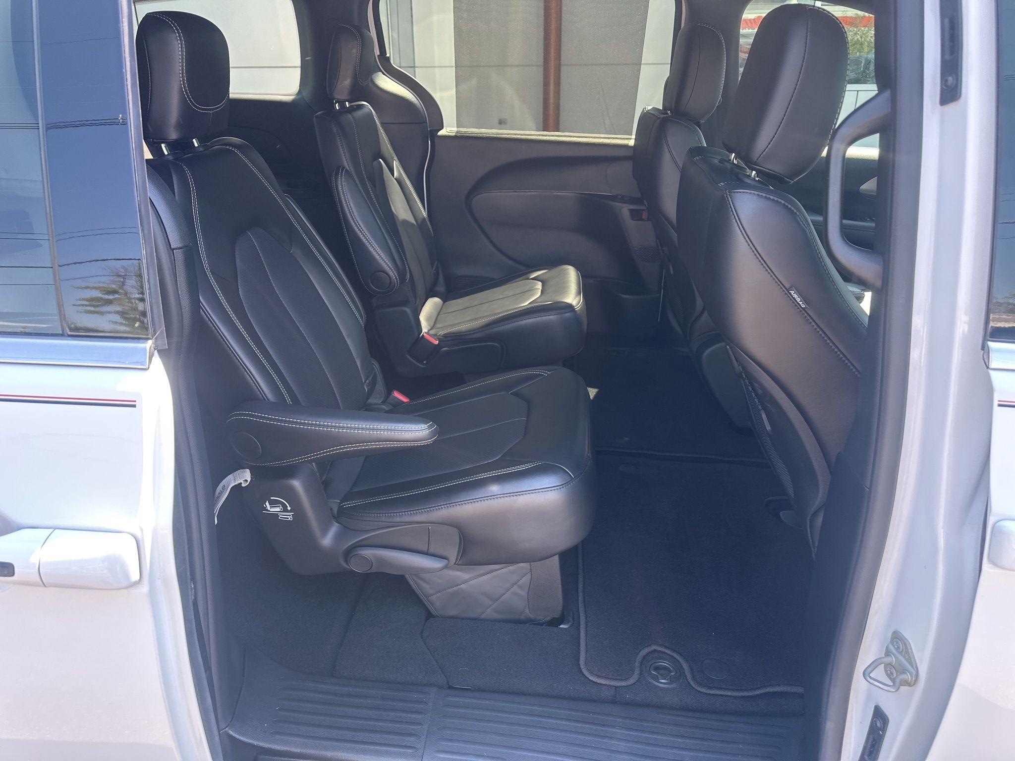 Chrysler Pacifica  2025