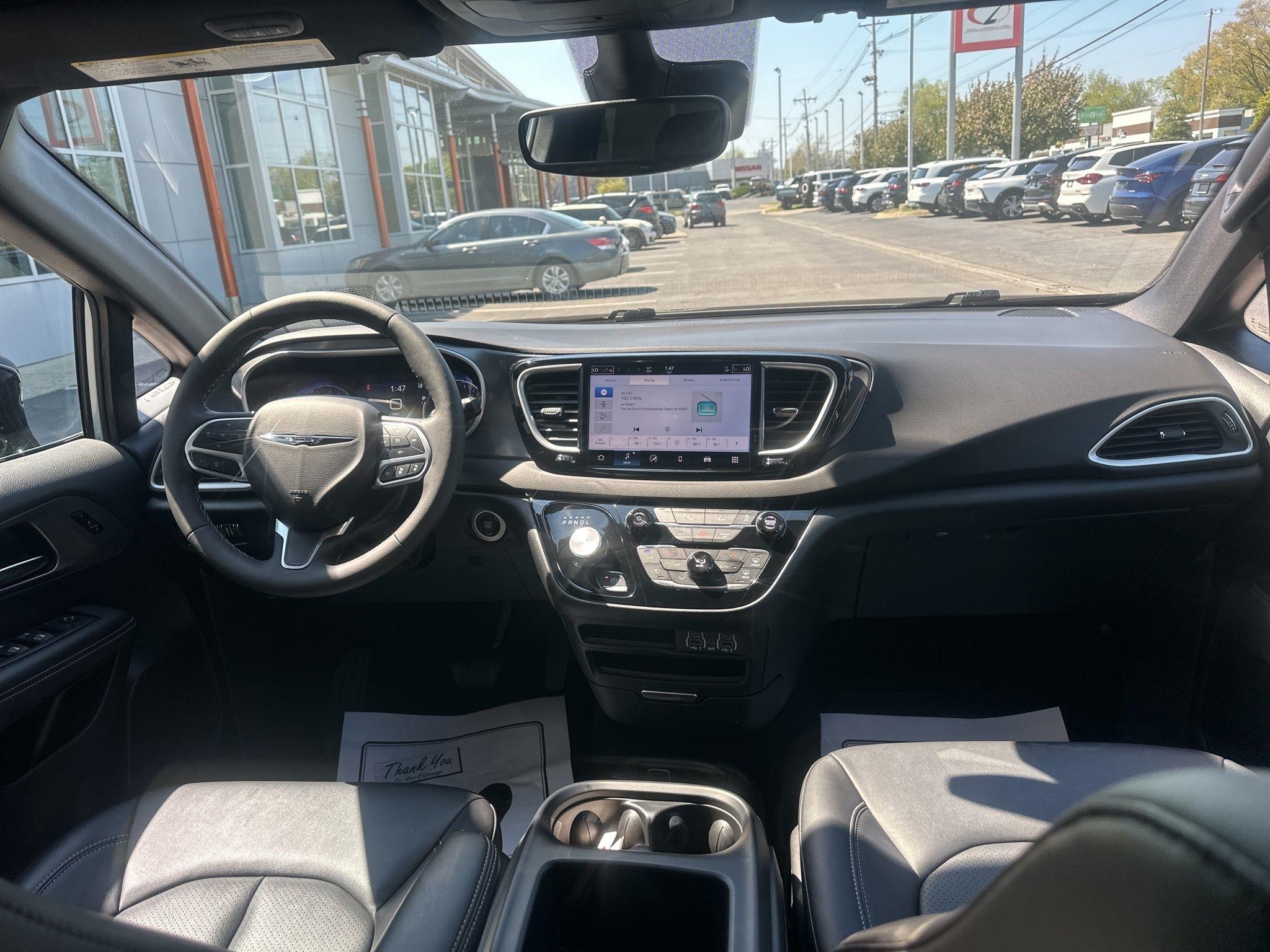 Chrysler Pacifica  2025