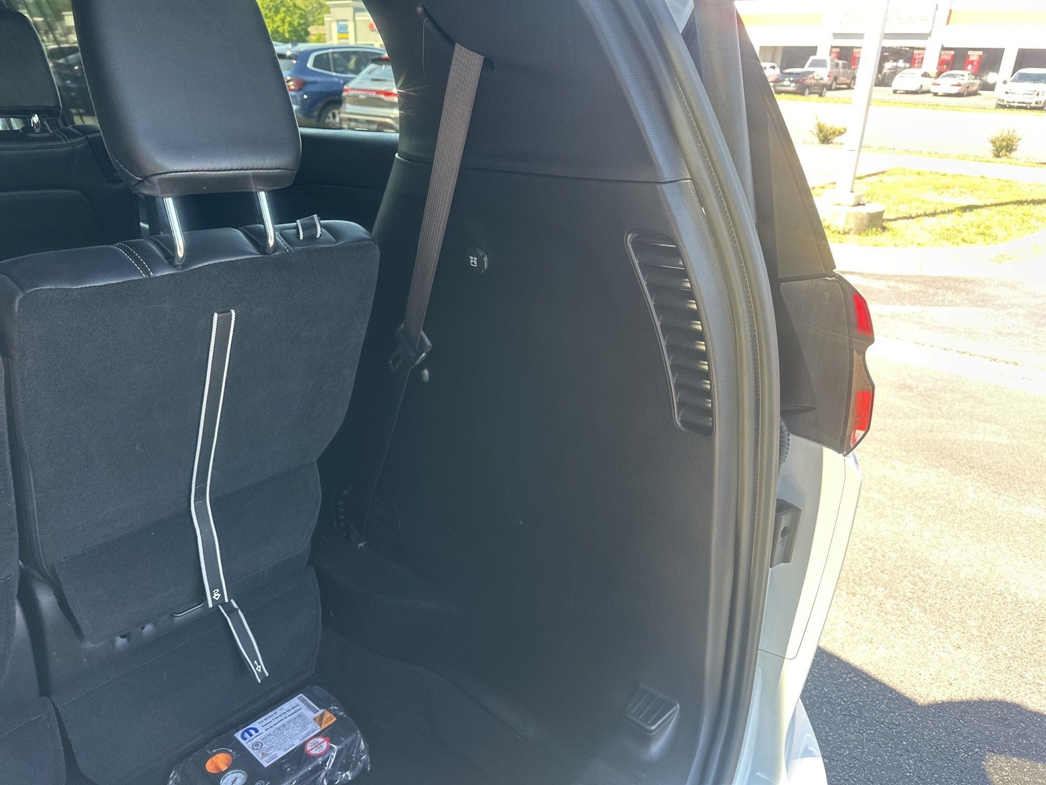 Chrysler Pacifica  2025